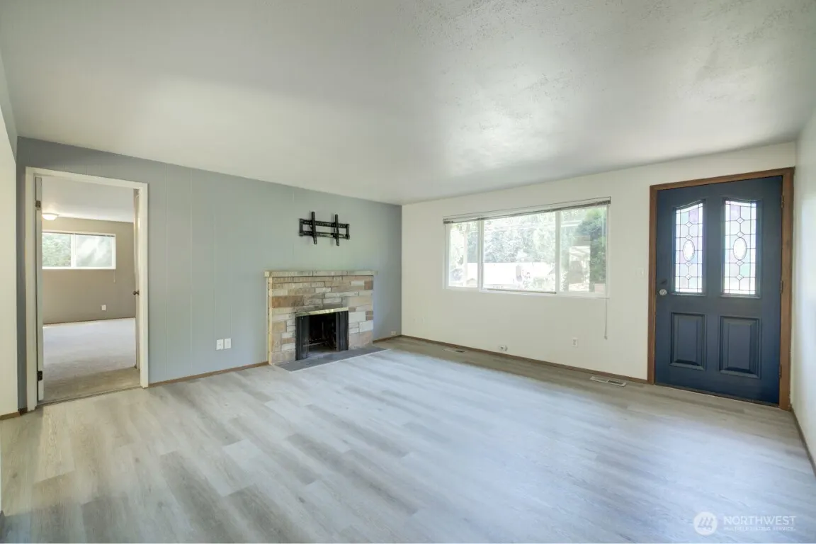 10550 NE 137th Place , Kirkland, WA 98034