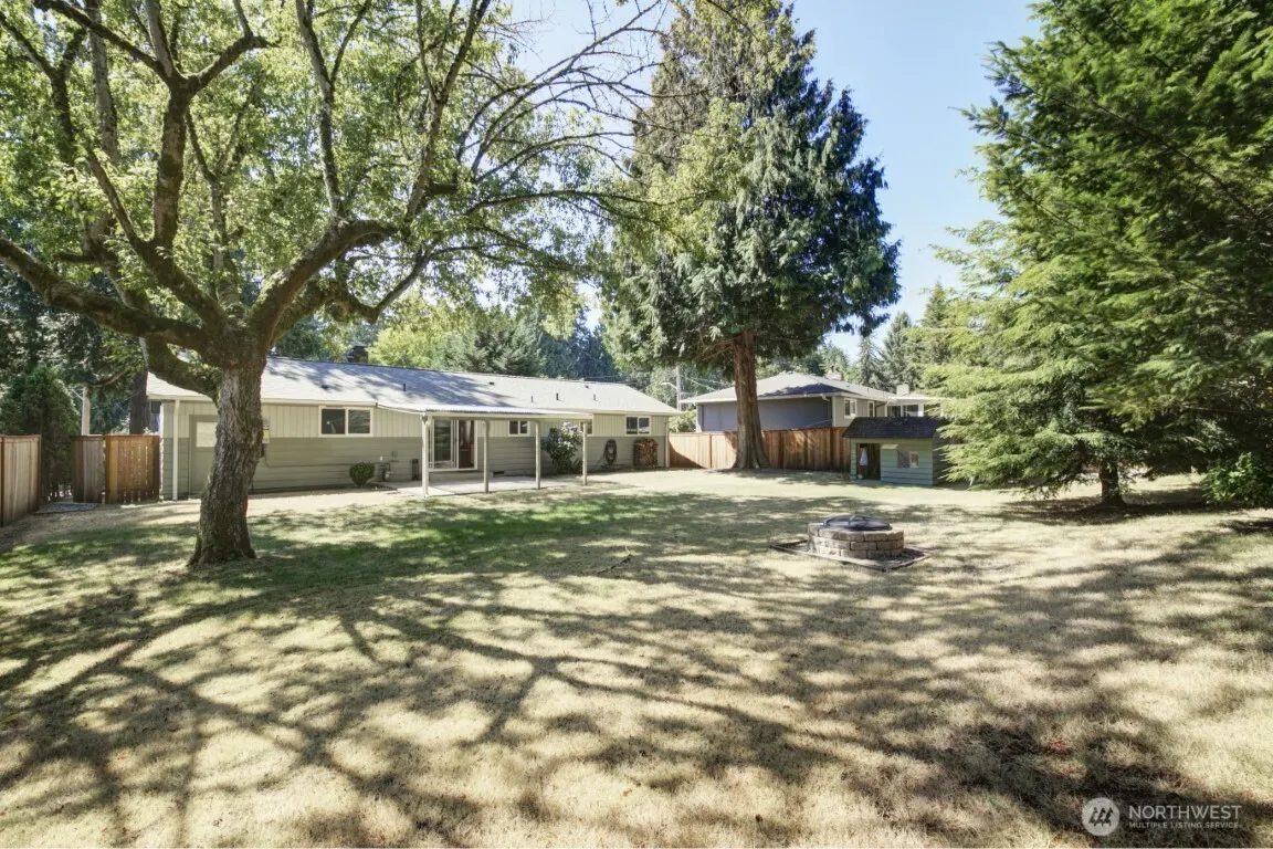 10550 NE 137th Place , Kirkland, WA 98034