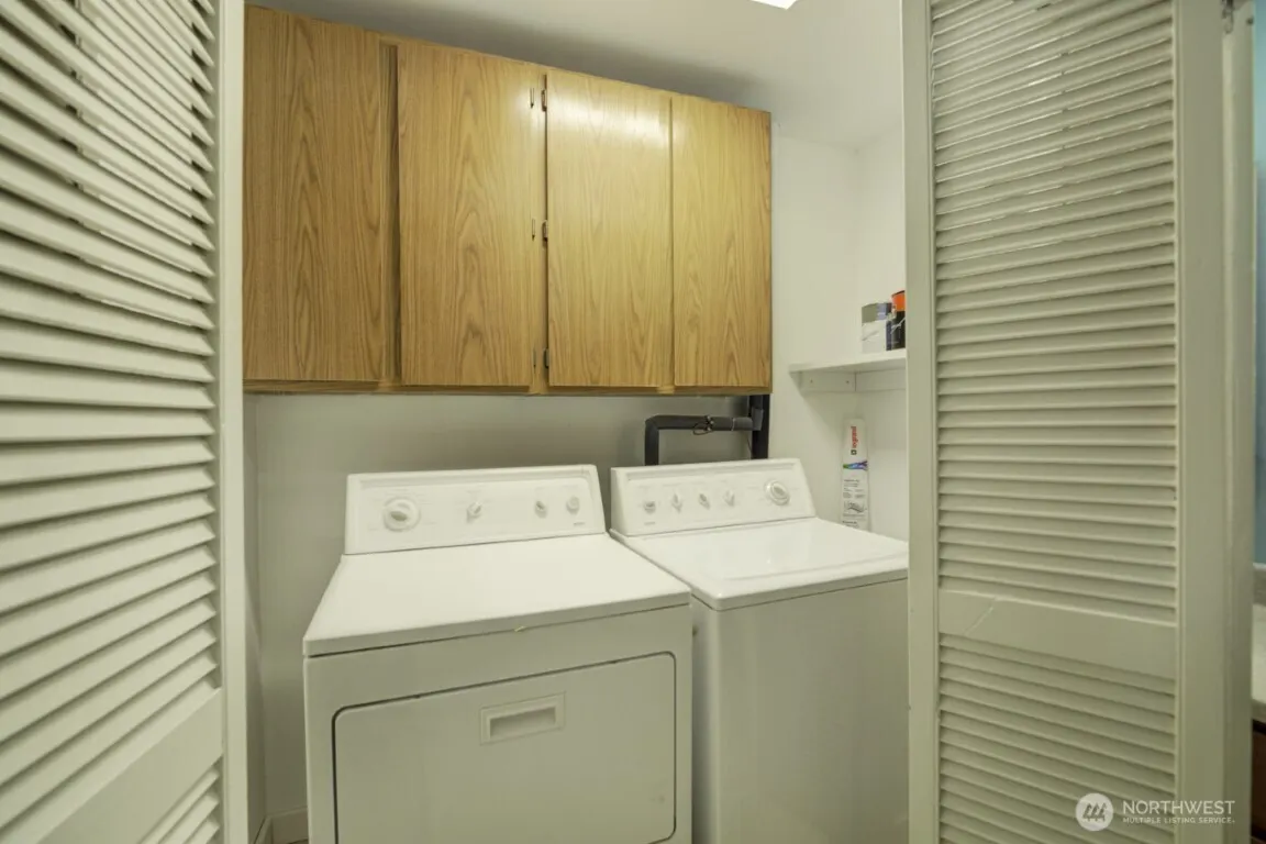 10550 NE 137th Place , Kirkland, WA 98034