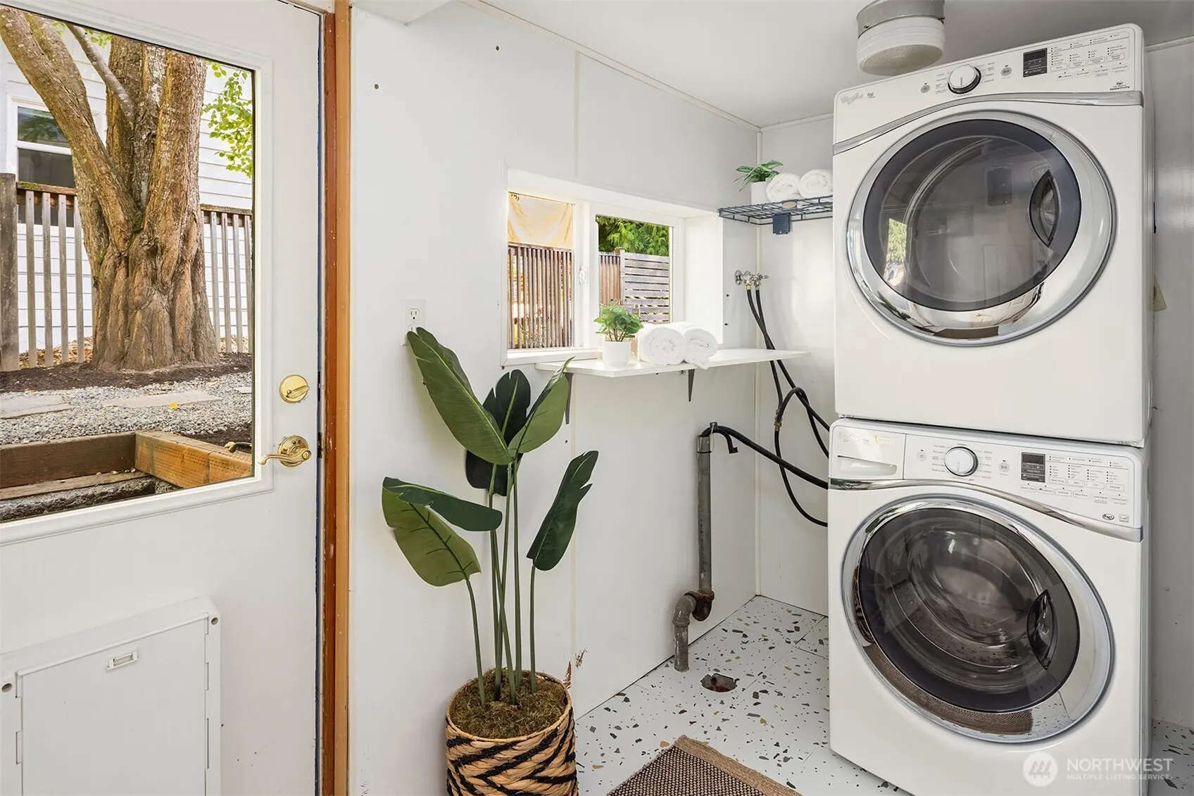 3521 NE 92nd Street , Seattle, WA 98115