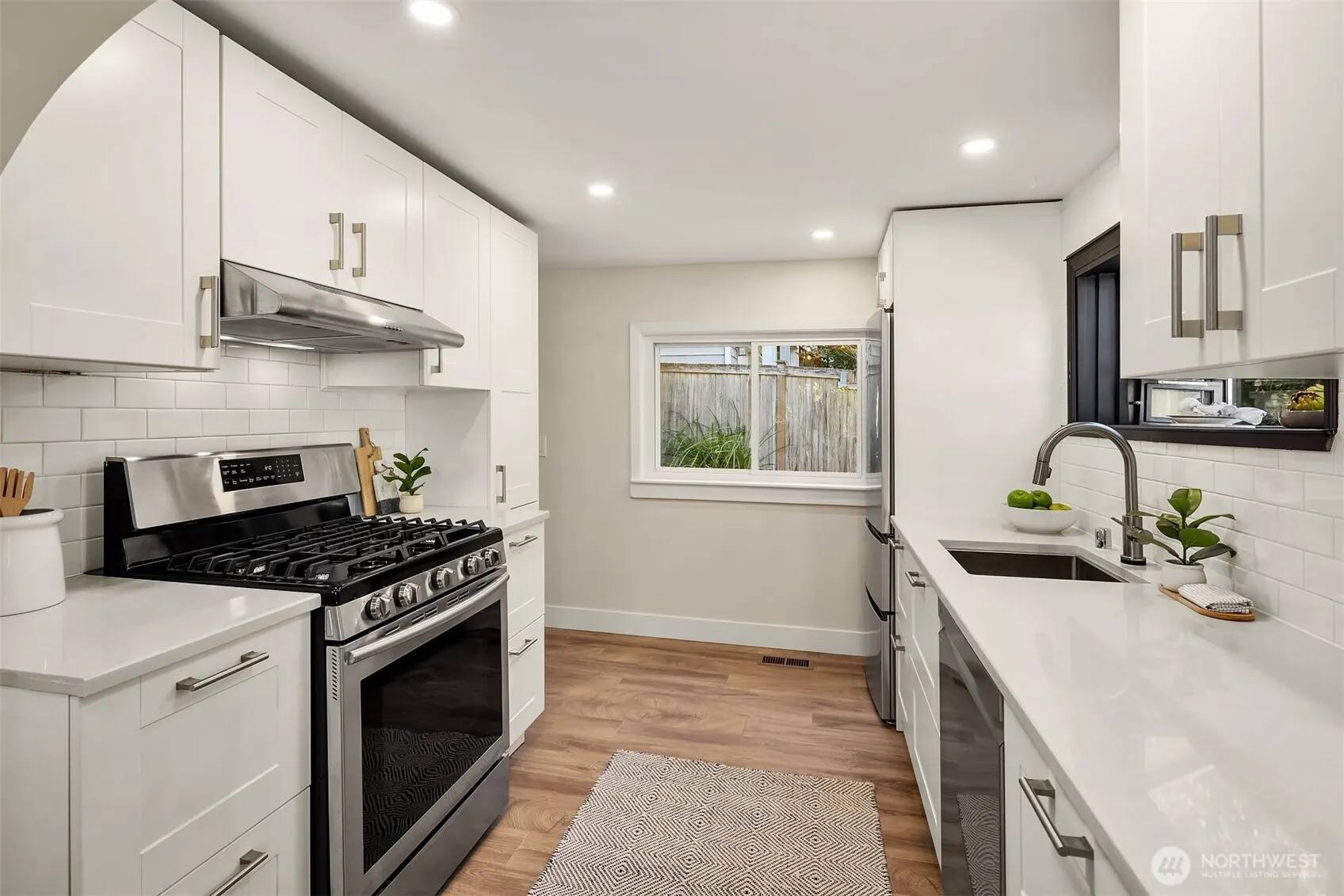 3521 NE 92nd Street , Seattle, WA 98115