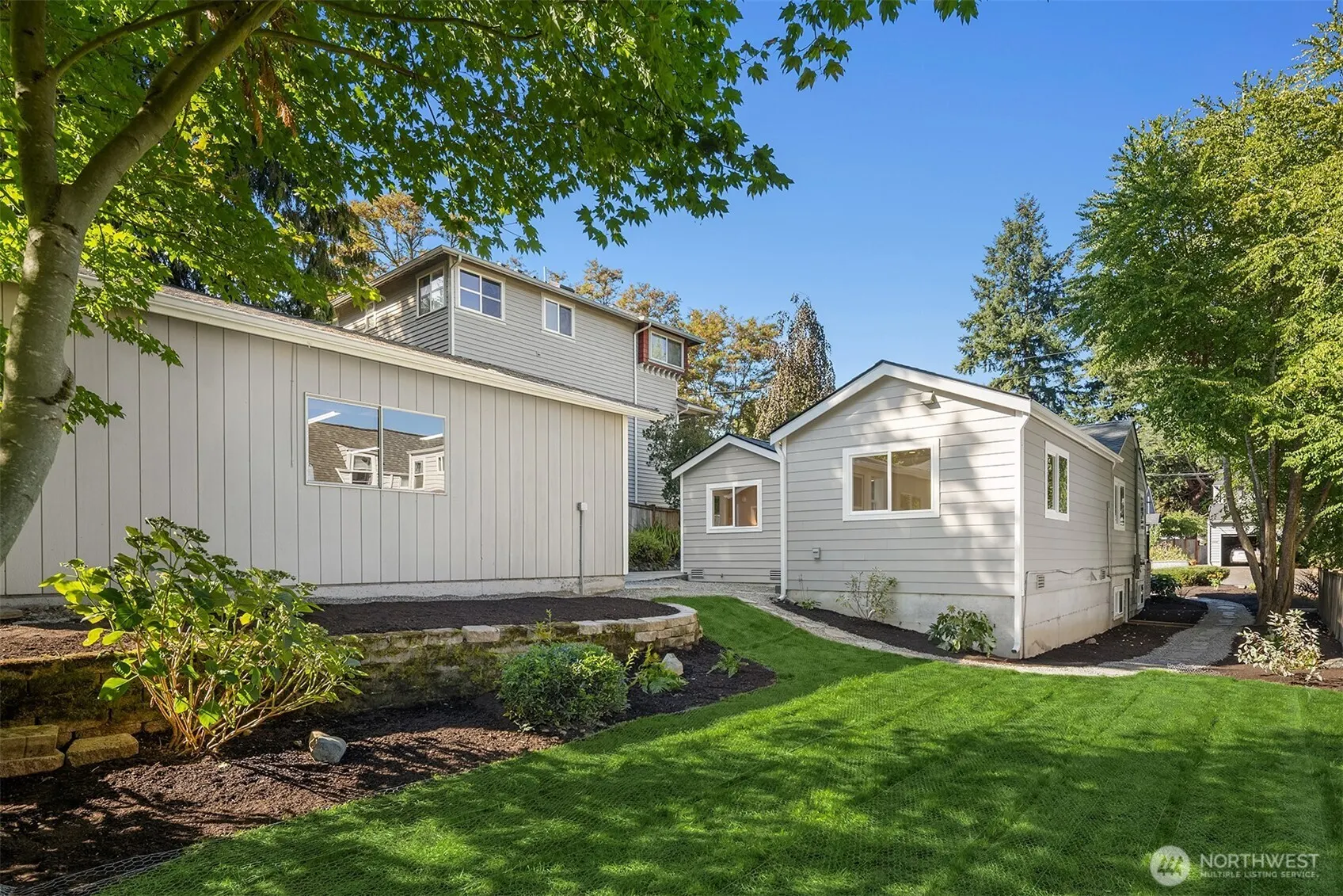 3521 NE 92nd Street , Seattle, WA 98115