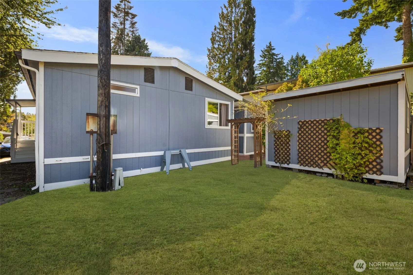 23708 Locust Way #13B, Bothell, WA 98021