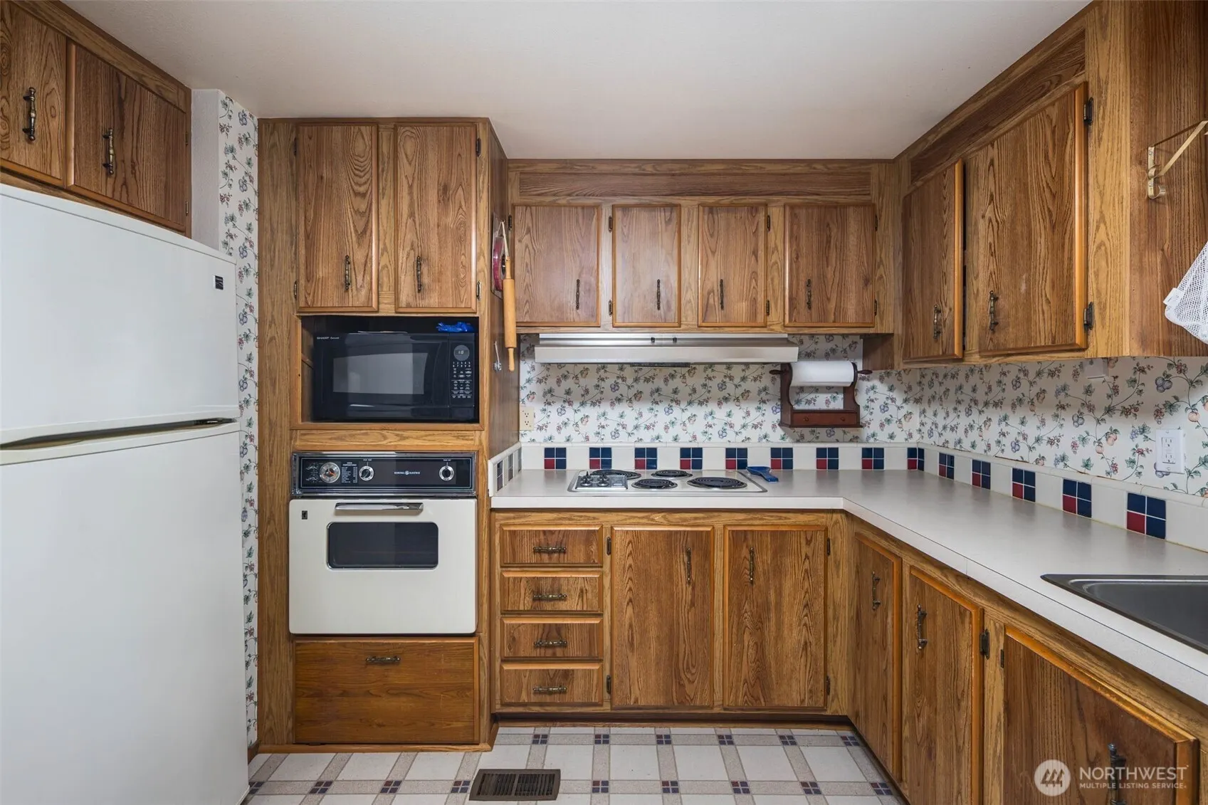 23708 Locust Way #13B, Bothell, WA 98021