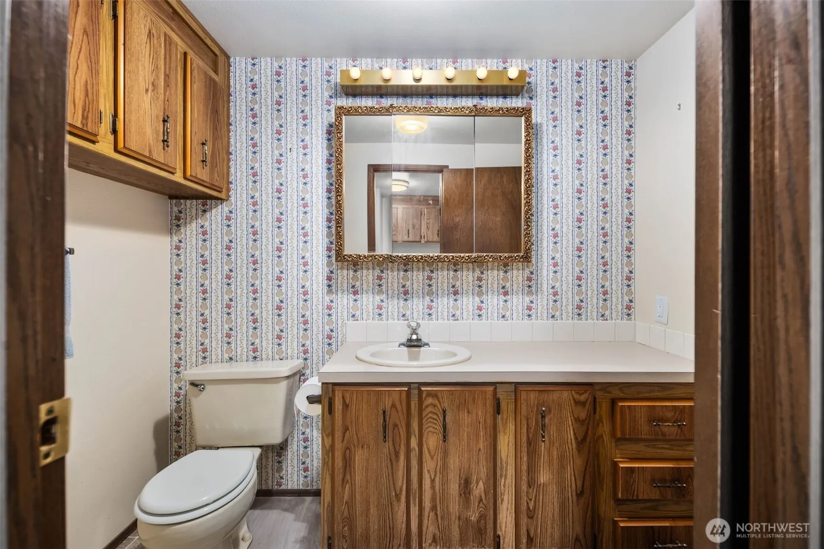 23708 Locust Way #13B, Bothell, WA 98021