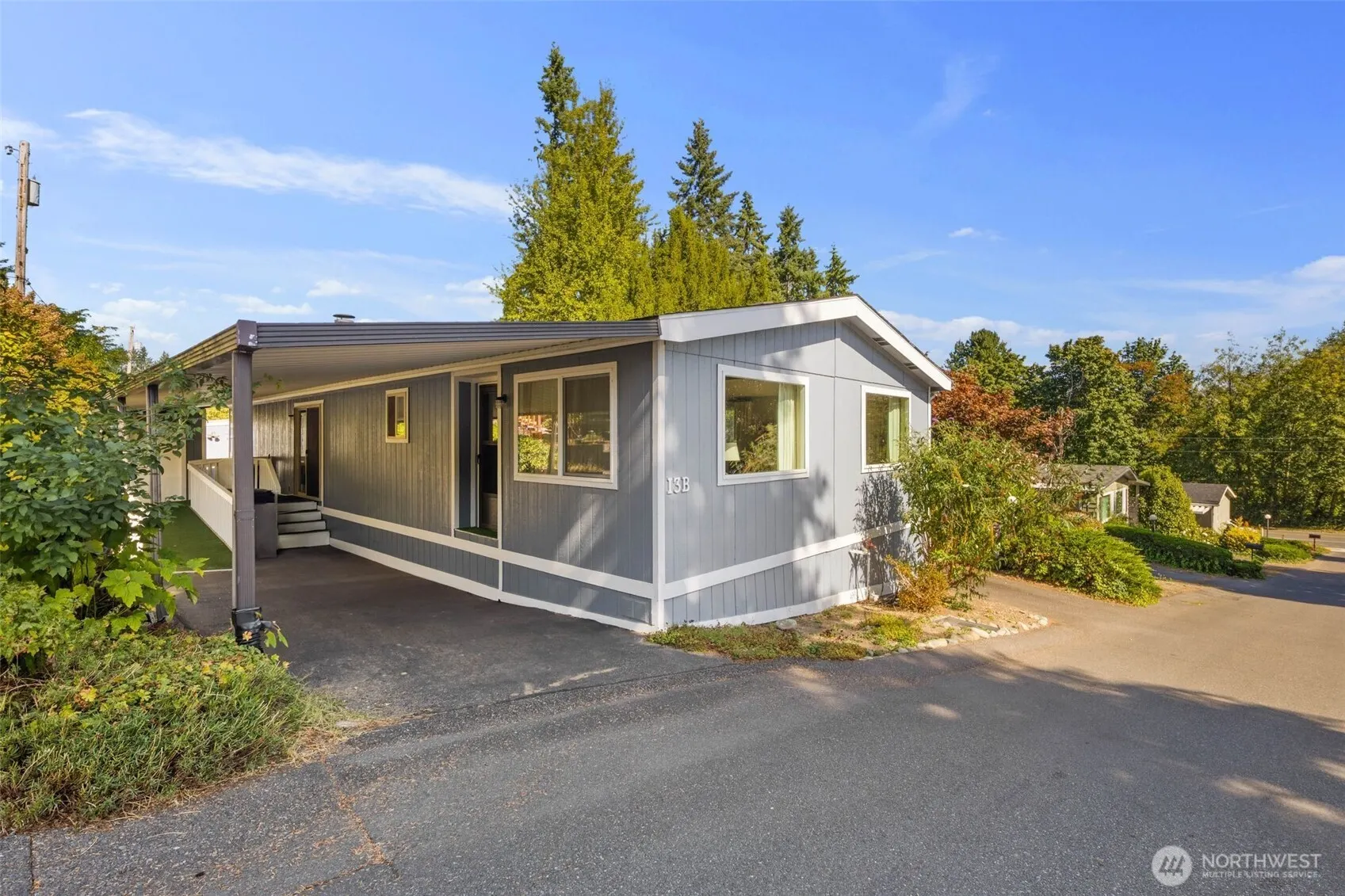 23708 Locust Way #13B, Bothell, WA 98021