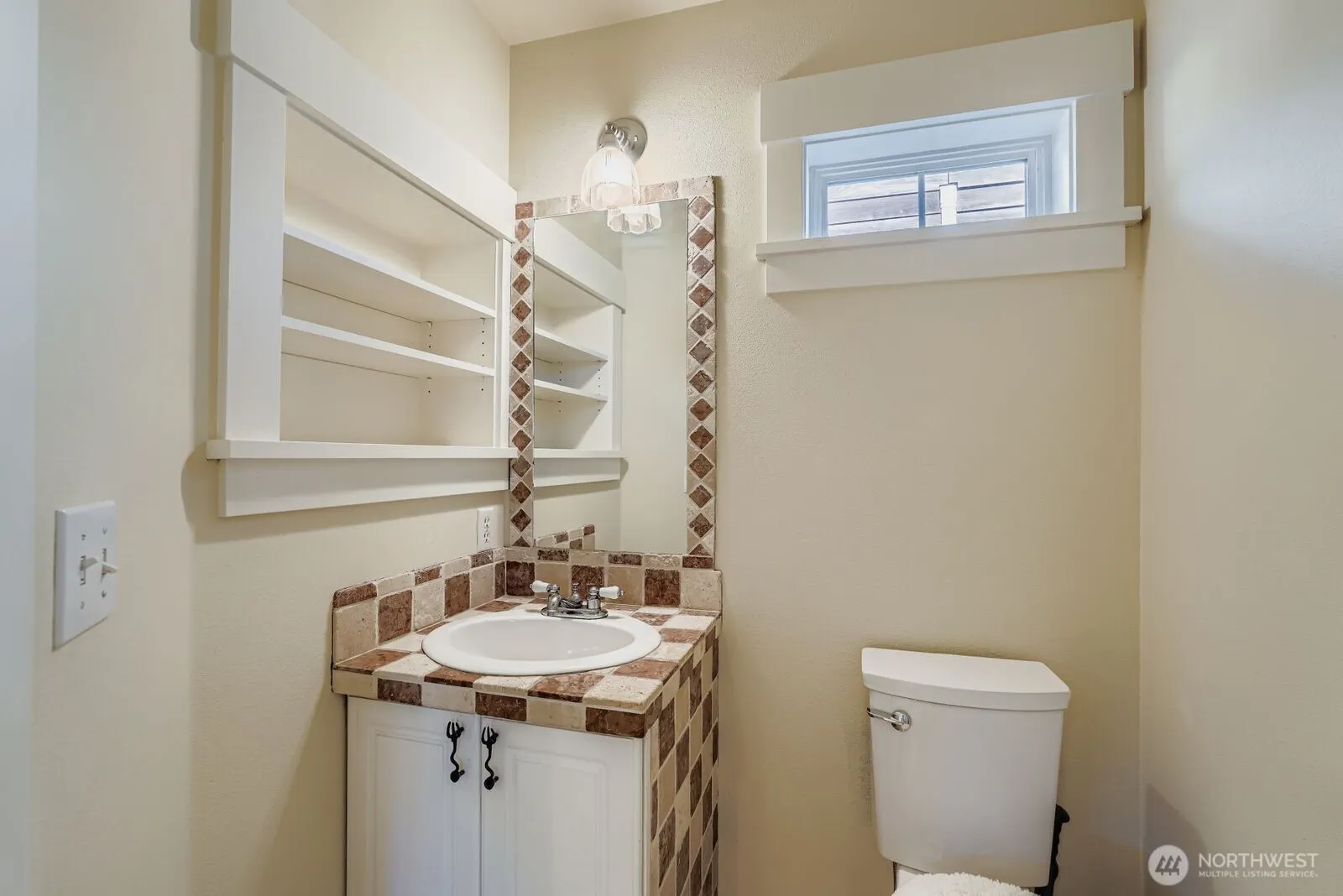 8309 California Avenue SW, Seattle, WA 98136