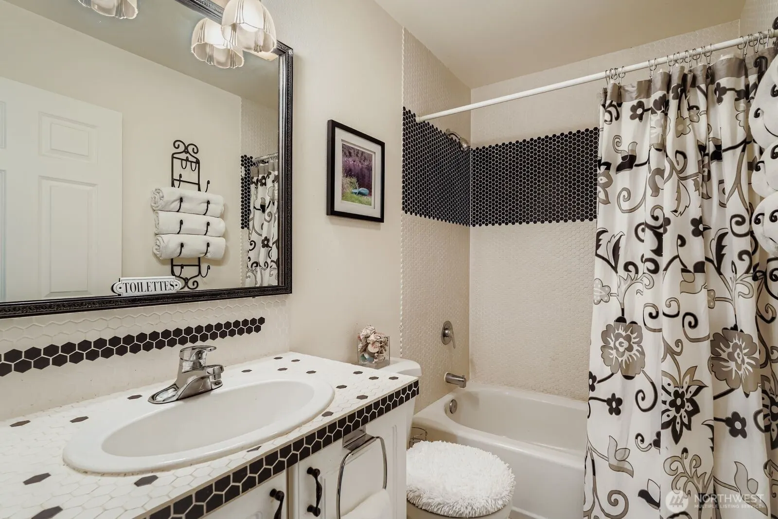 8309 California Avenue SW, Seattle, WA 98136