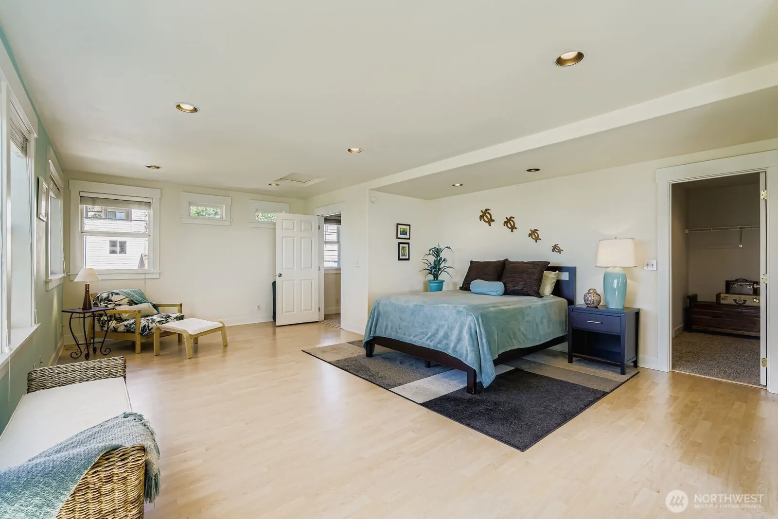 8309 California Avenue SW, Seattle, WA 98136