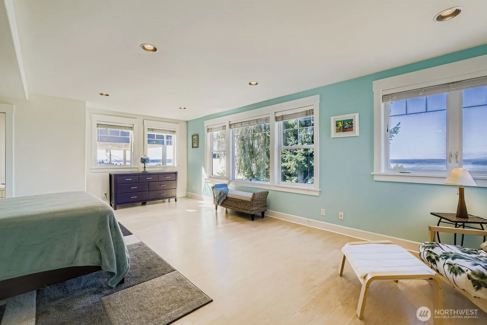8309 California Avenue SW, Seattle, WA 98136