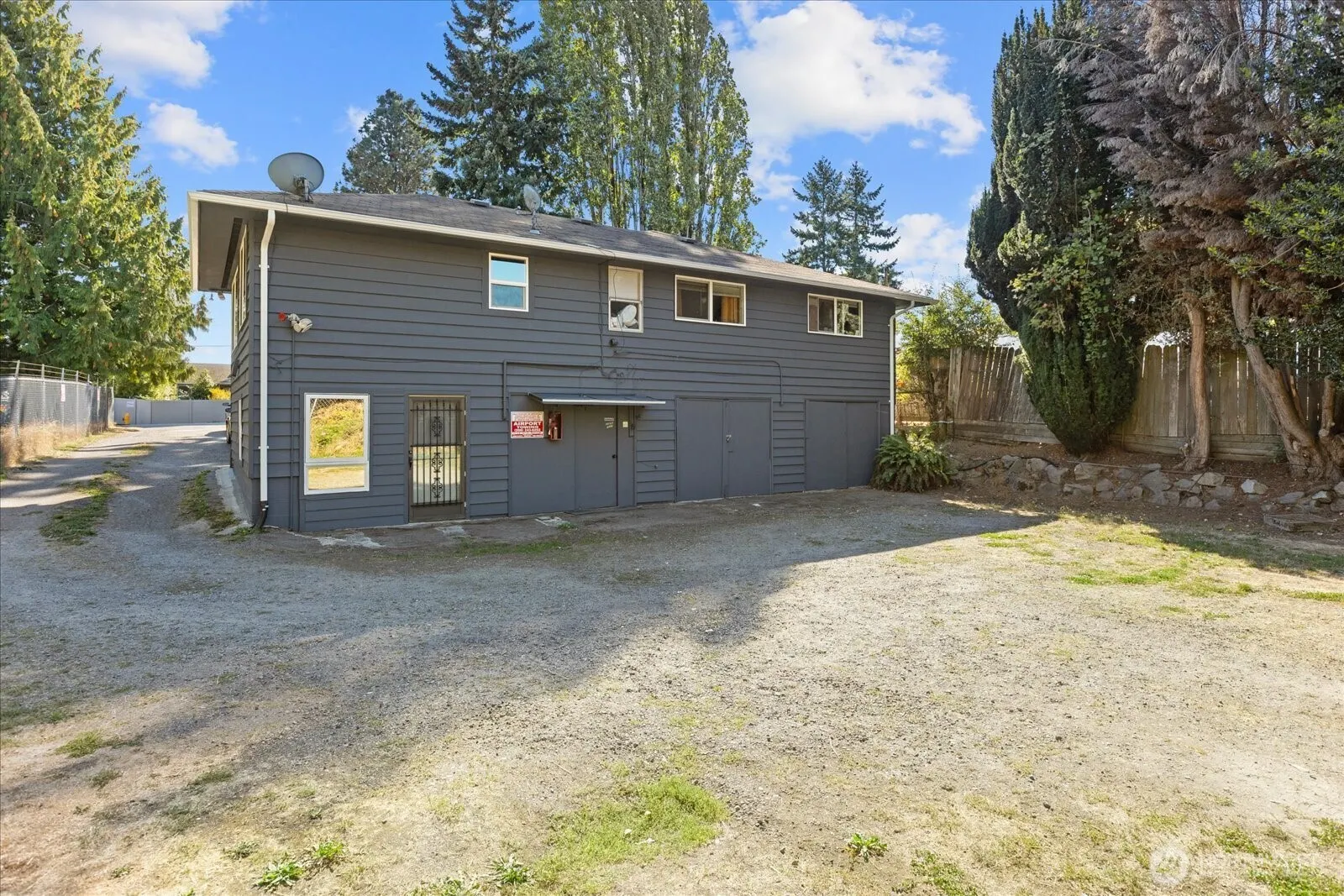 1634 SW 114th Street , Seattle, WA 98146