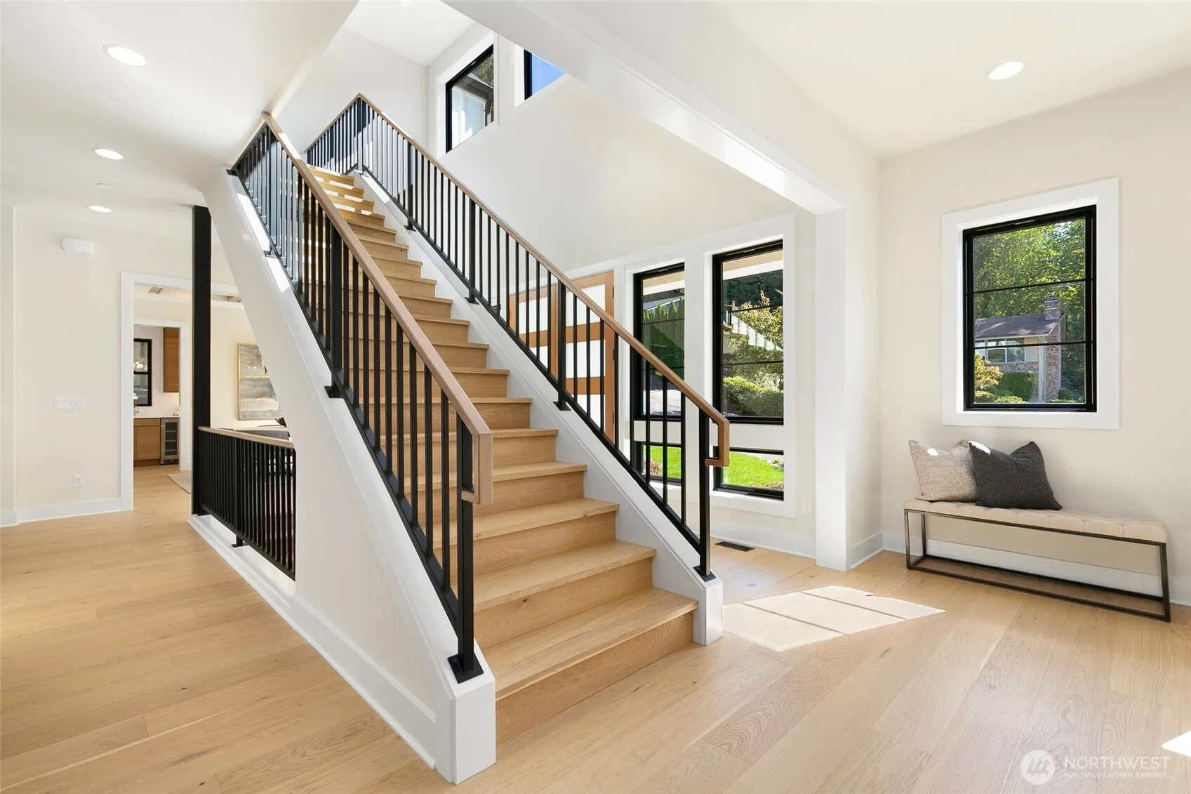 12408 NE 3rd Place , Bellevue, WA 98004