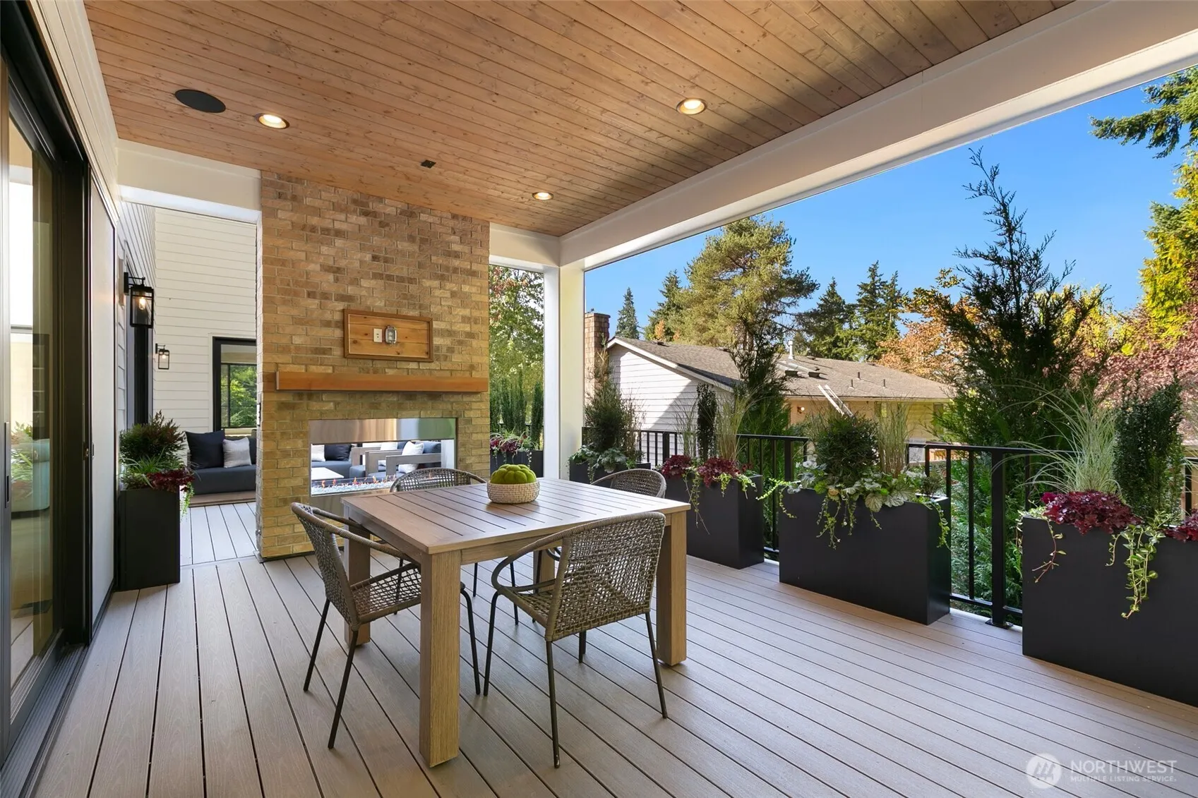 12408 NE 3rd Place , Bellevue, WA 98004