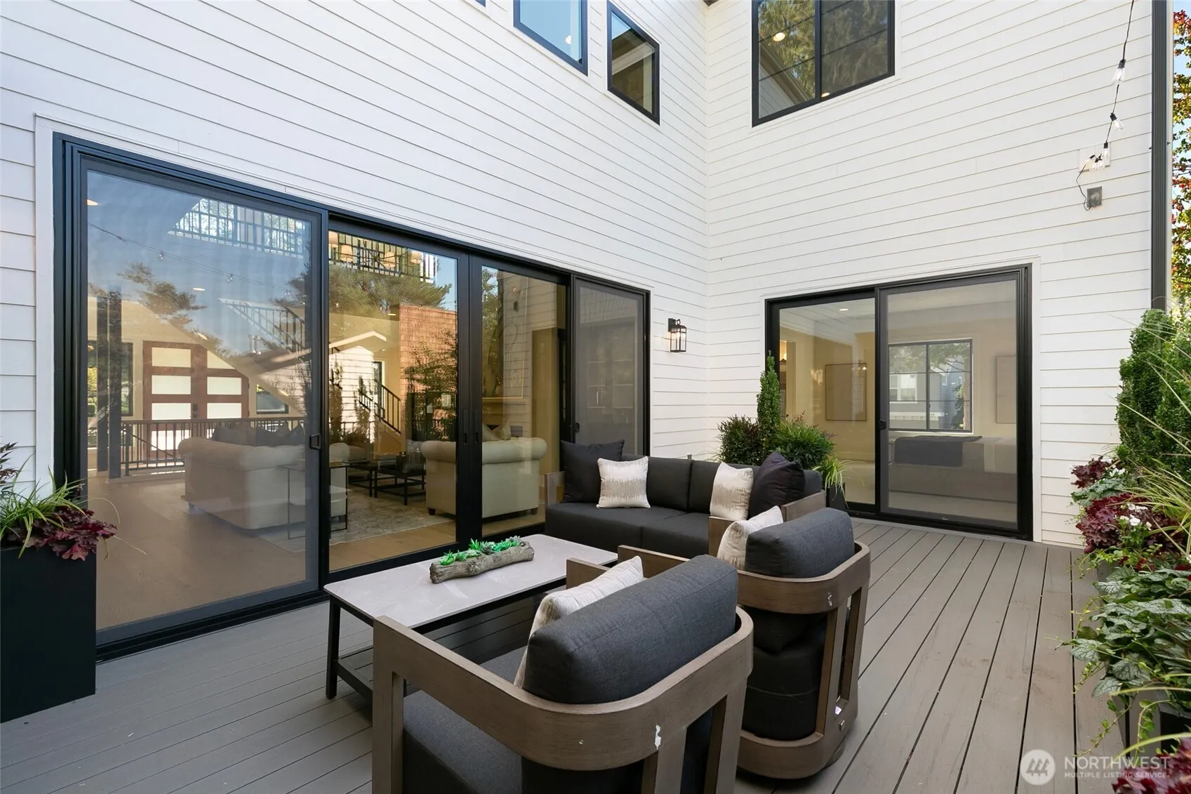 12408 NE 3rd Place , Bellevue, WA 98004