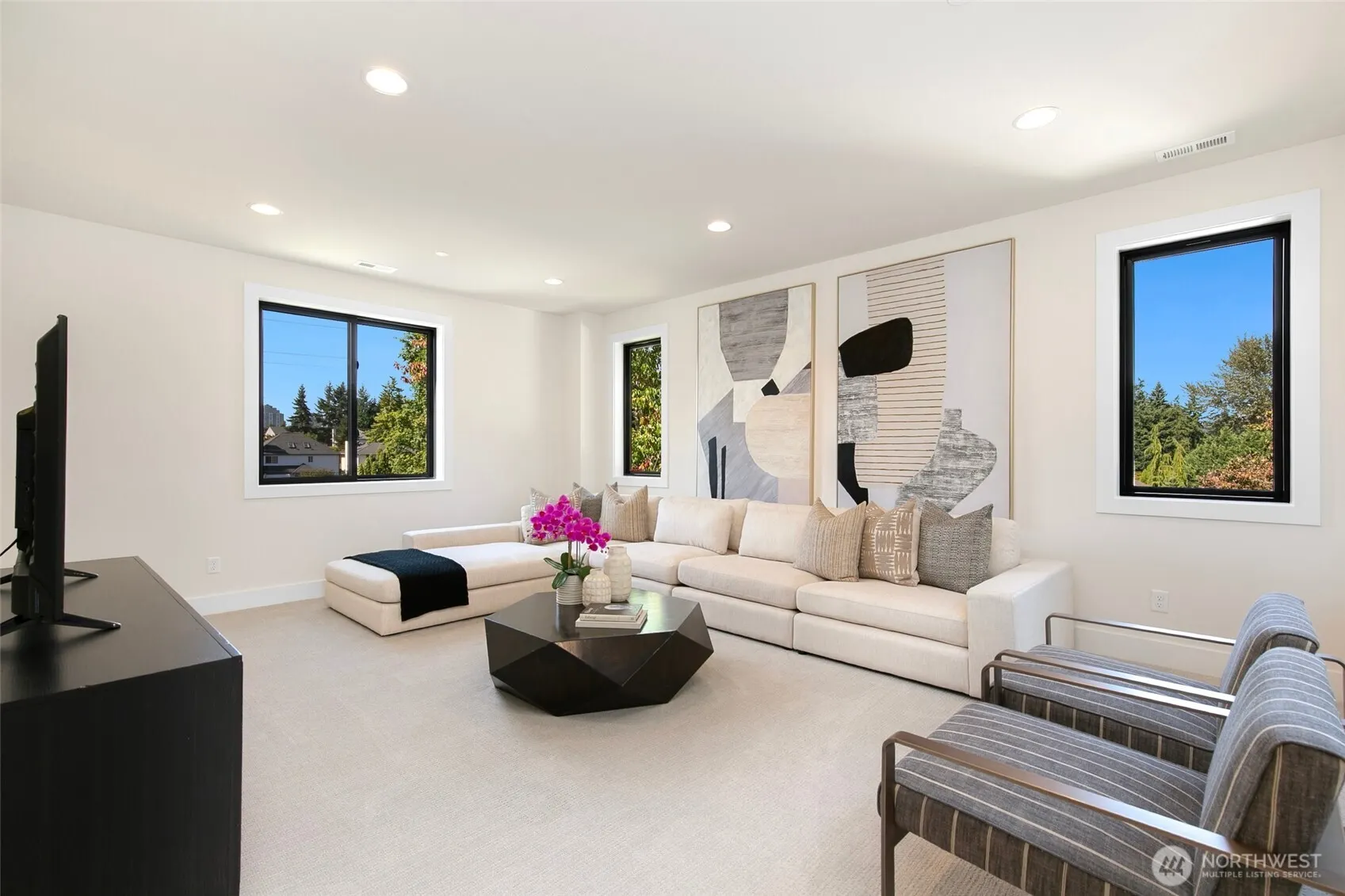 12408 NE 3rd Place , Bellevue, WA 98004