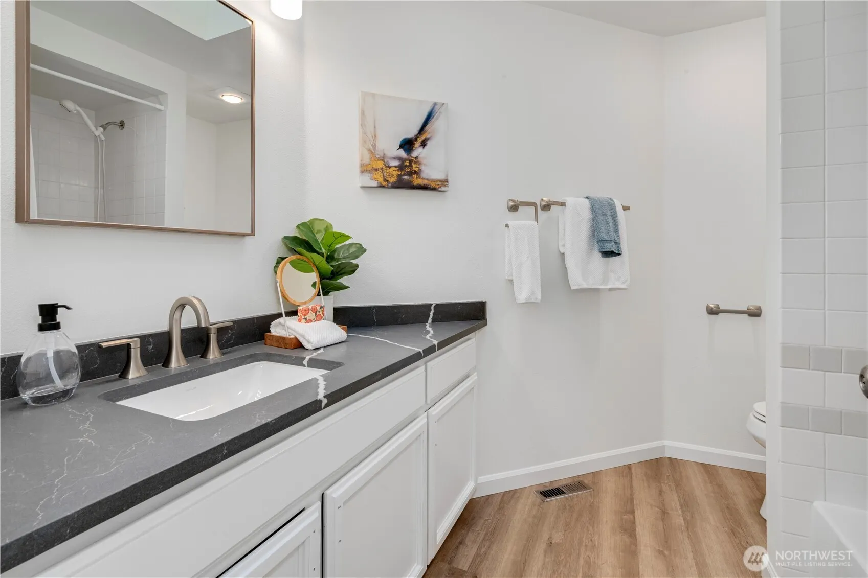 25760 SE 40th Street , Sammamish, WA 98029