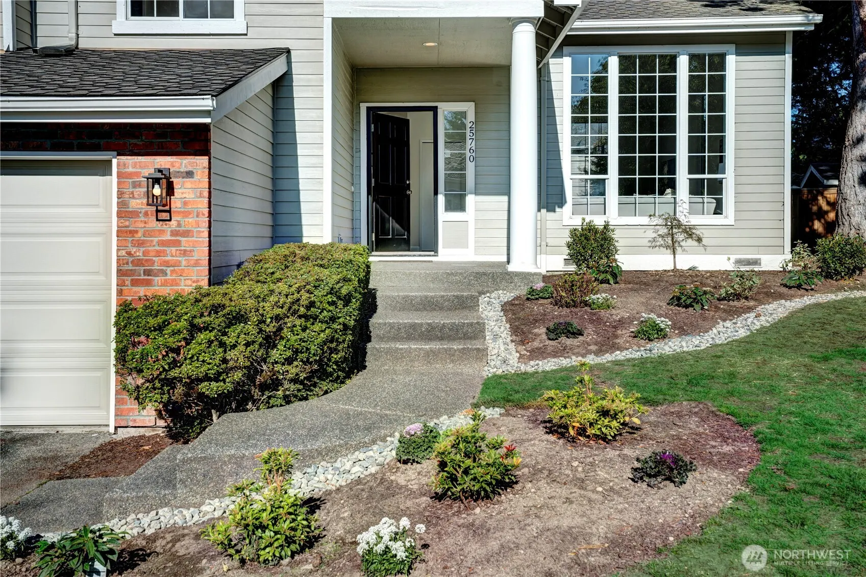 25760 SE 40th Street , Sammamish, WA 98029