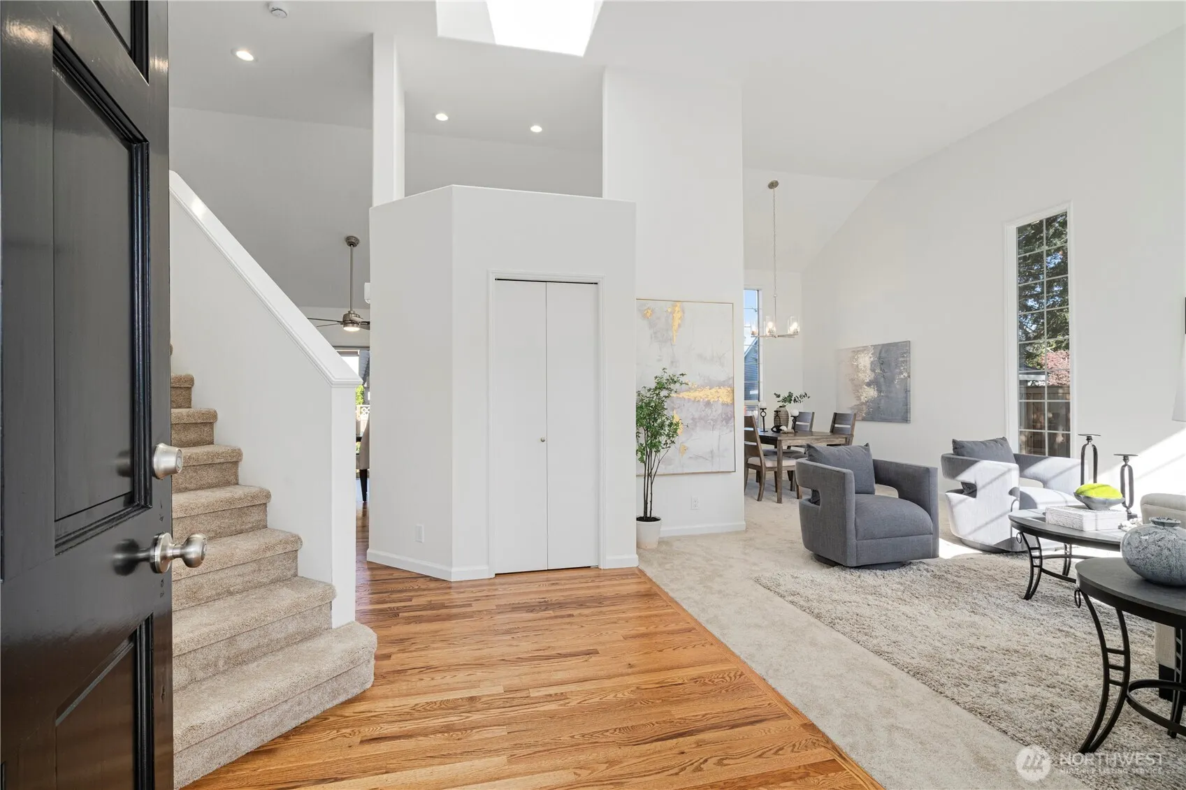 25760 SE 40th Street , Sammamish, WA 98029