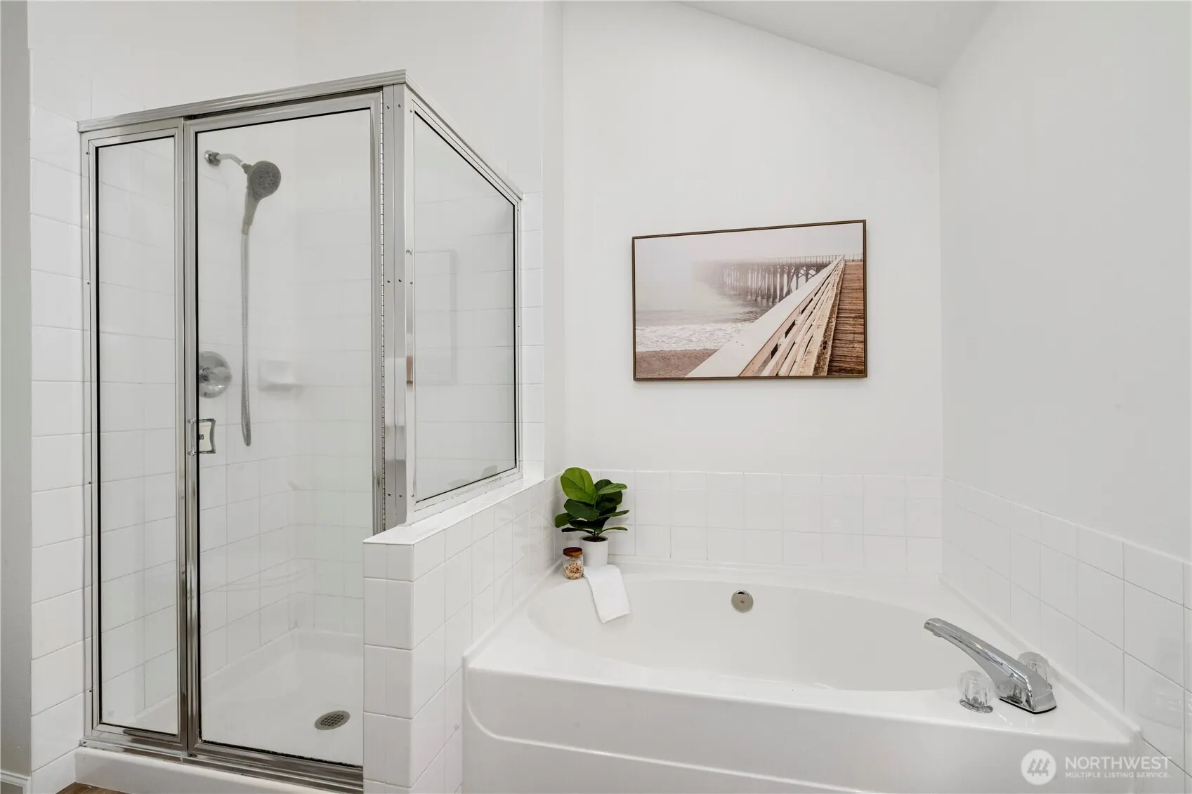 25760 SE 40th Street , Sammamish, WA 98029