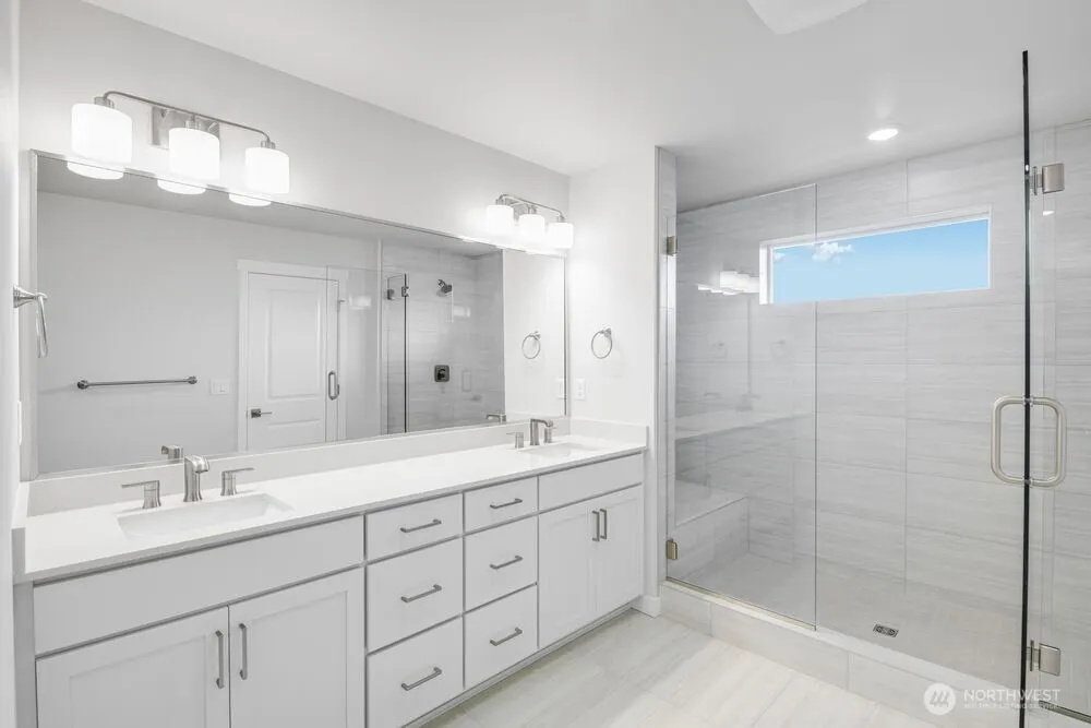 13216 NE 127th Court #E, Kirkland, WA 98034