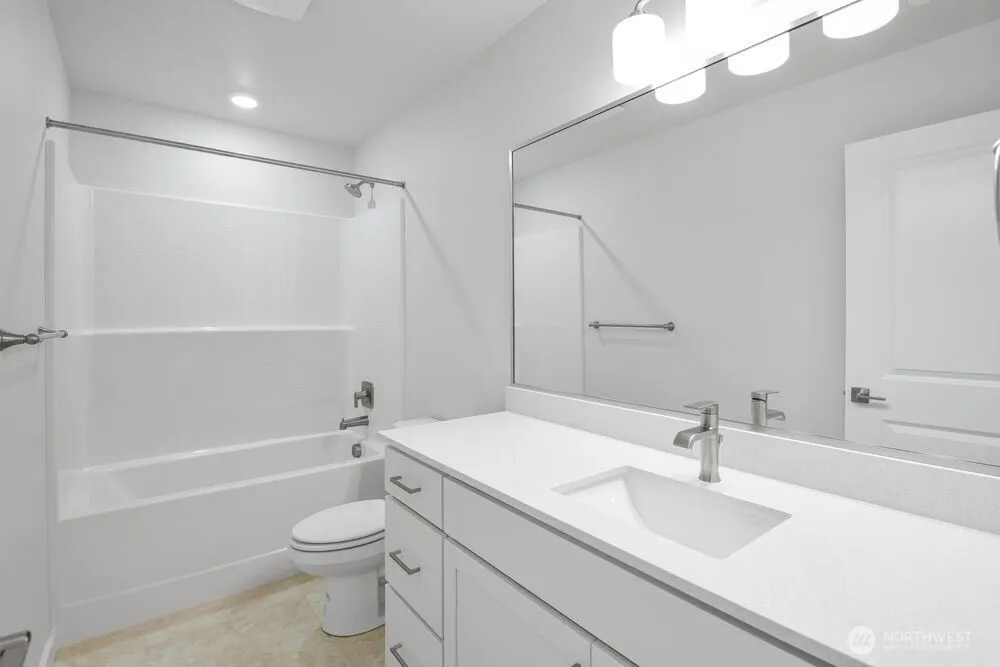 13216 NE 127th Court #E, Kirkland, WA 98034