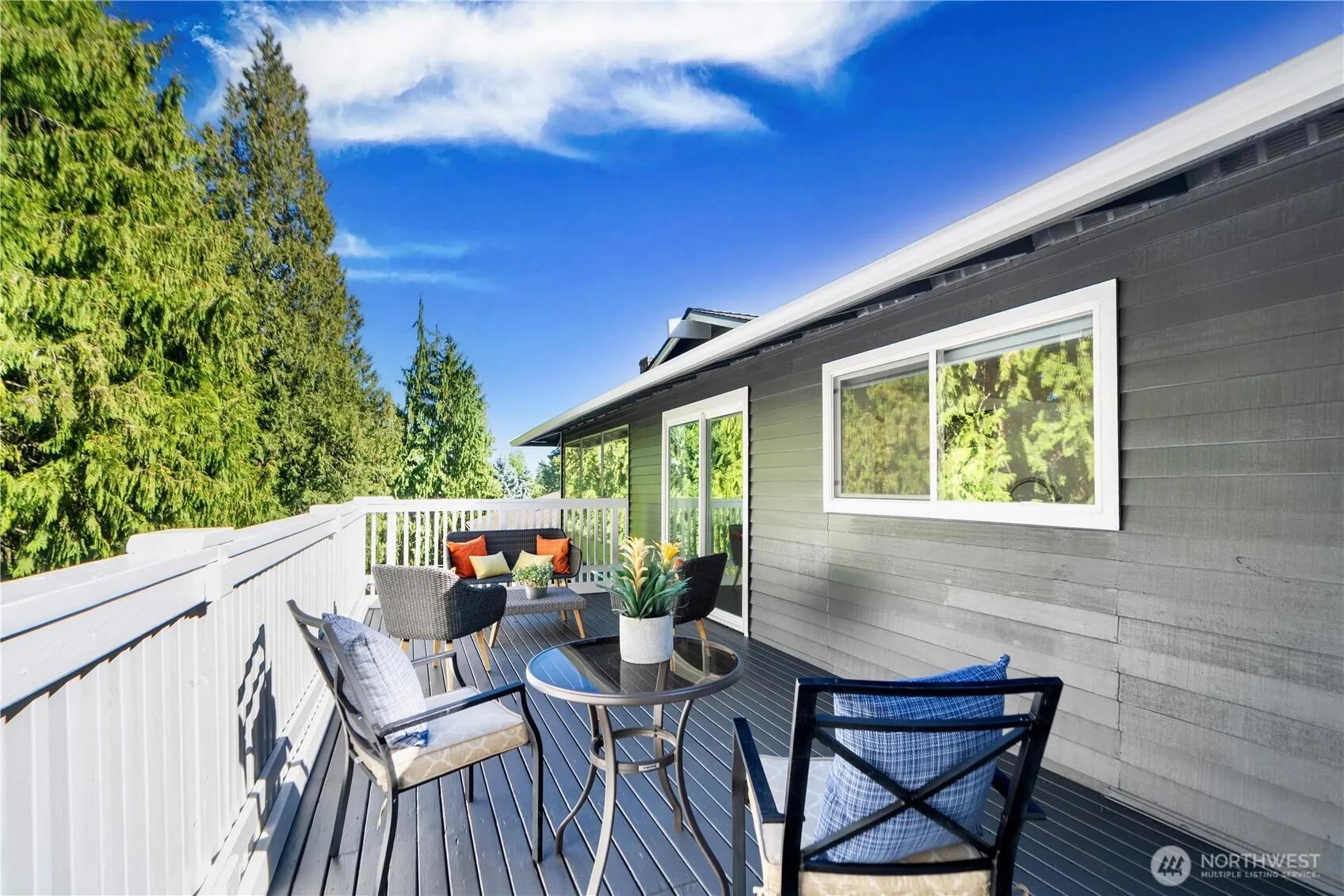 17808 NE 12th Street , Bellevue, WA 98008