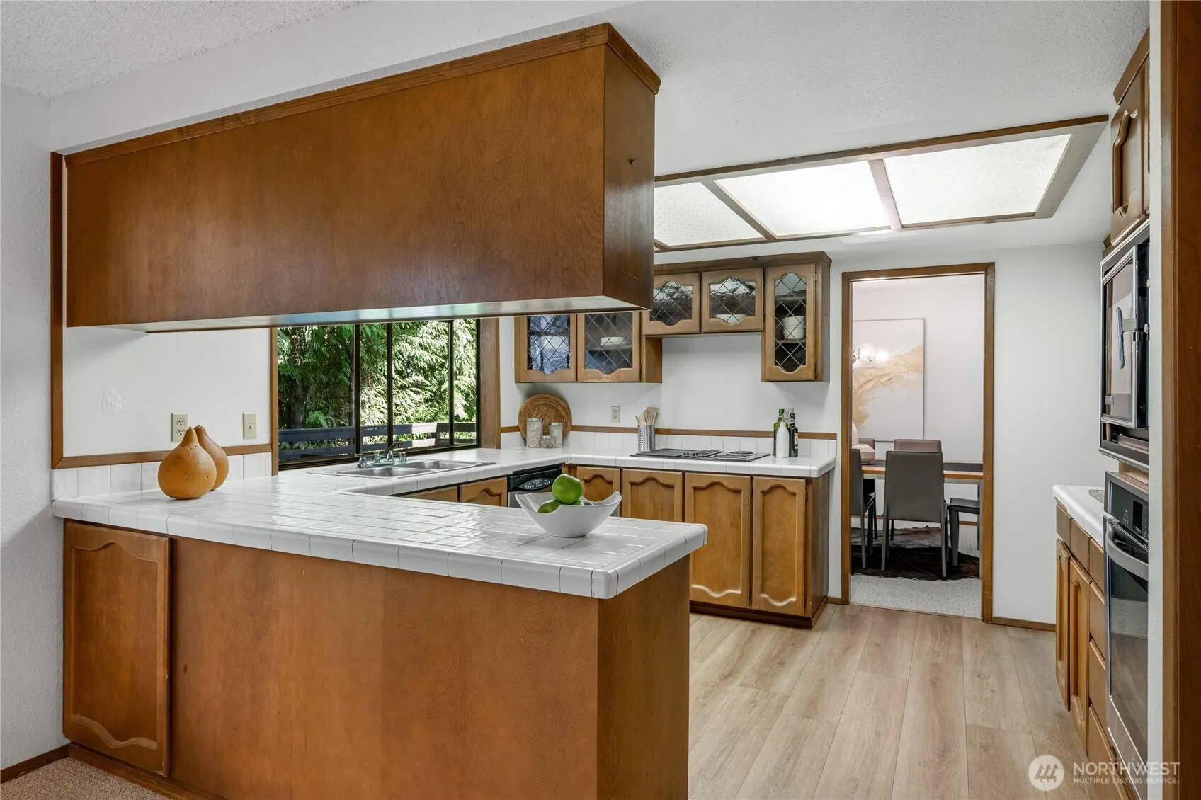 4631 Highland Drive , Bellevue, WA 98006