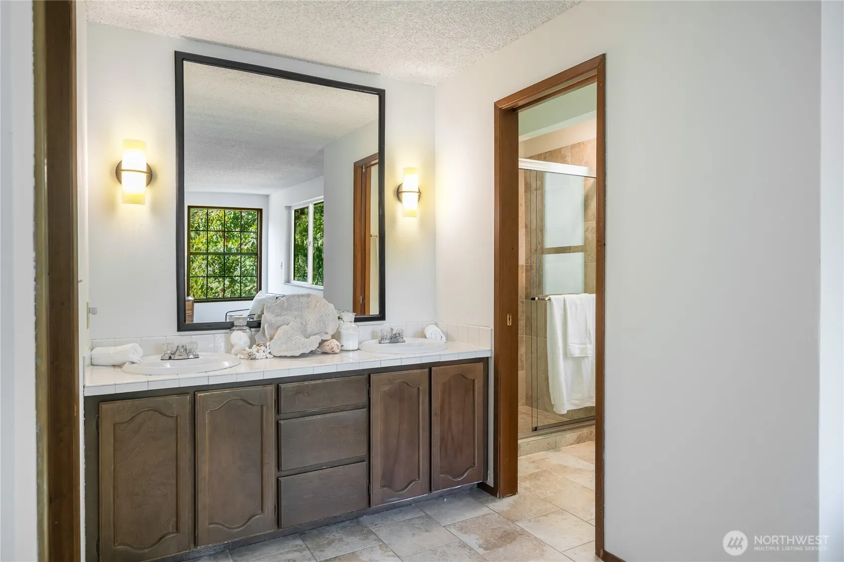 4631 Highland Drive , Bellevue, WA 98006