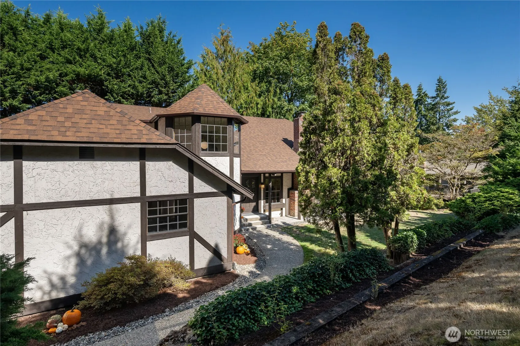 4631 Highland Drive , Bellevue, WA 98006