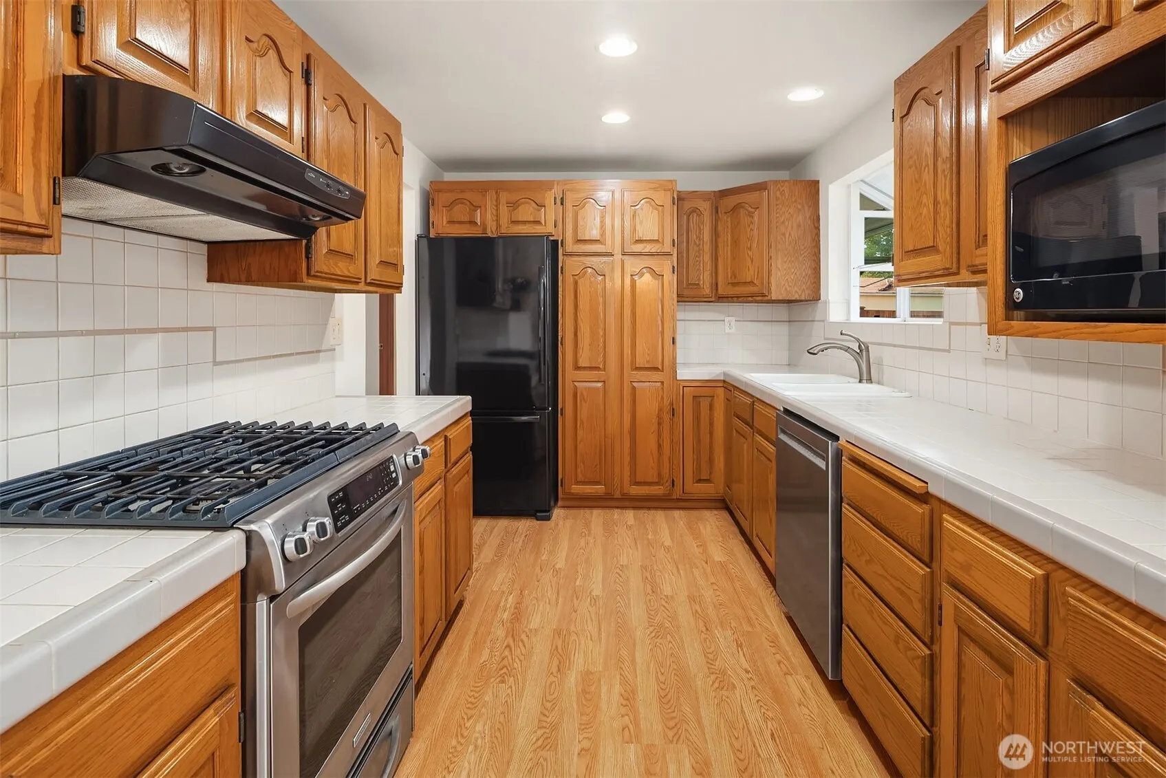1901 192nd Place SW, Lynnwood, WA 98036