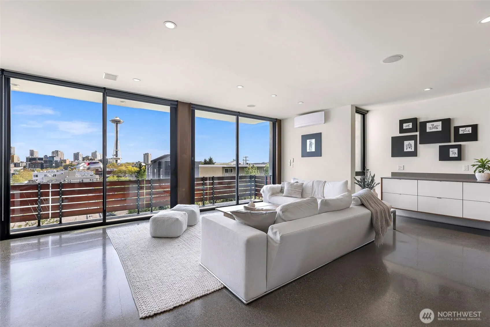 417 Ward Street , Seattle, WA 98109
