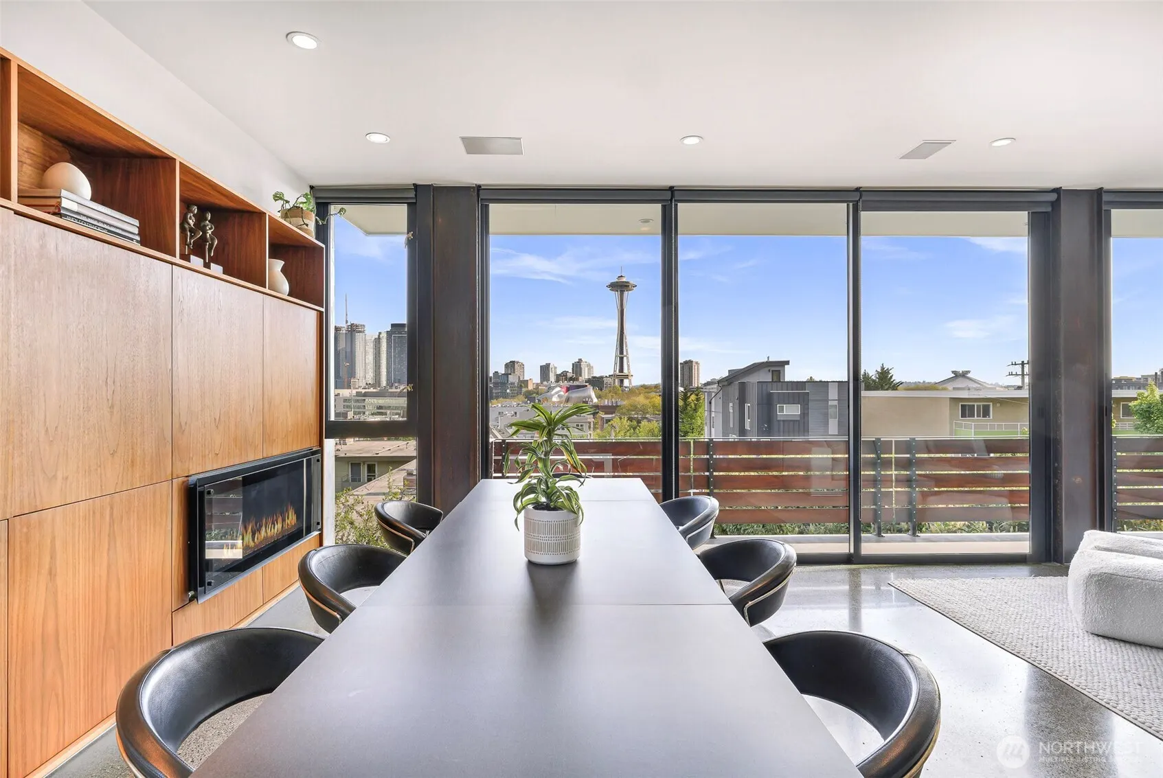 417 Ward Street , Seattle, WA 98109