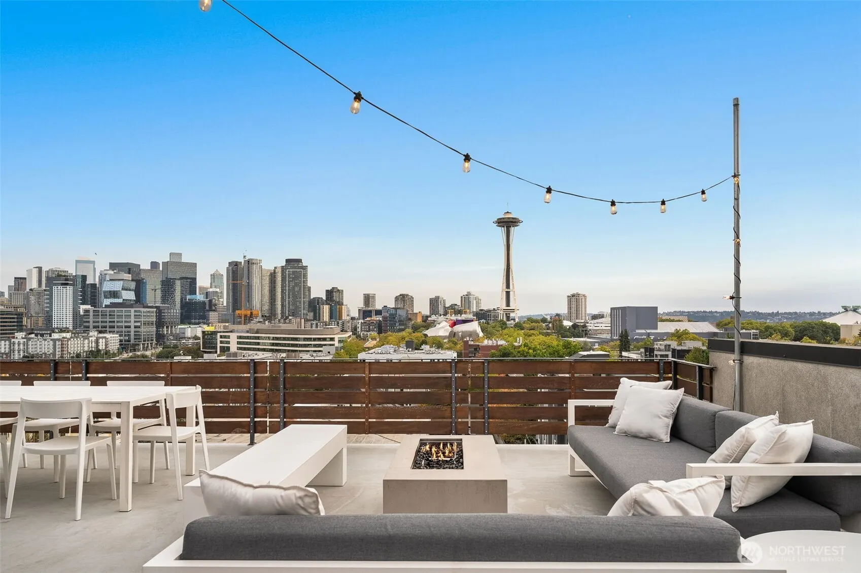 417 Ward Street , Seattle, WA 98109