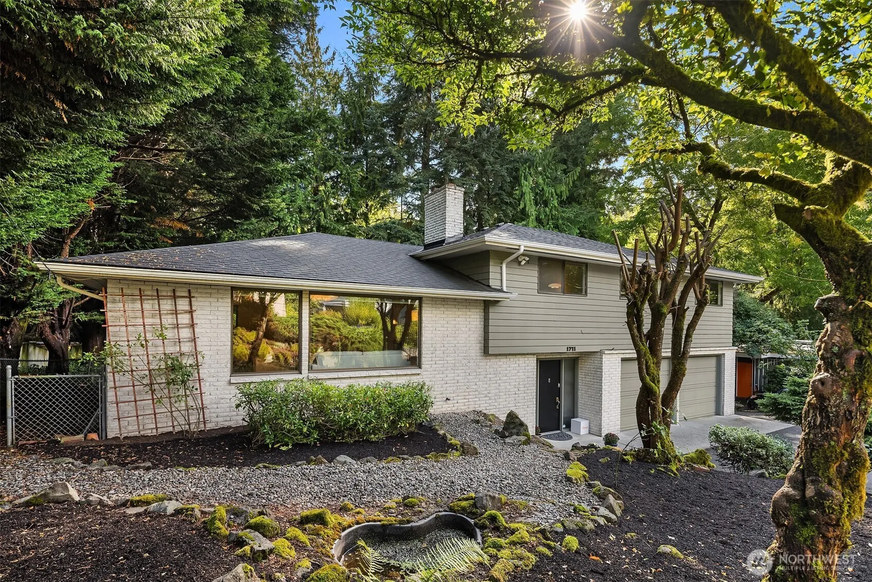 1711 NE 104th Street , Seattle, WA 98125
