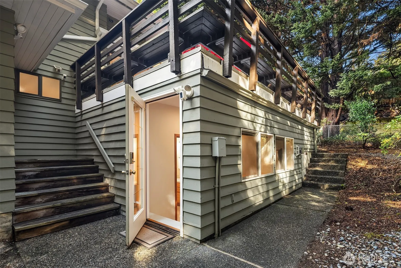 1711 NE 104th Street , Seattle, WA 98125