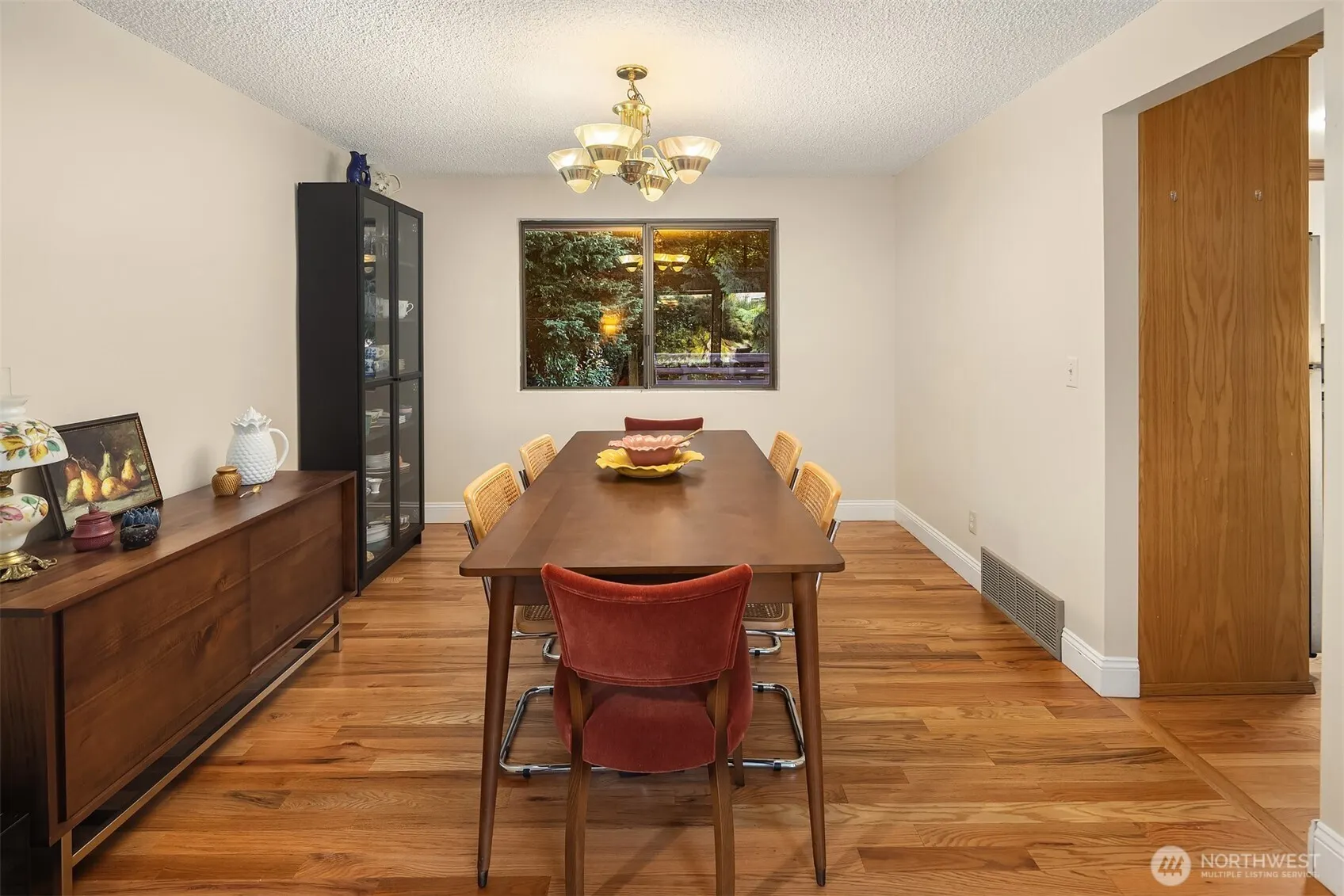 1711 NE 104th Street , Seattle, WA 98125