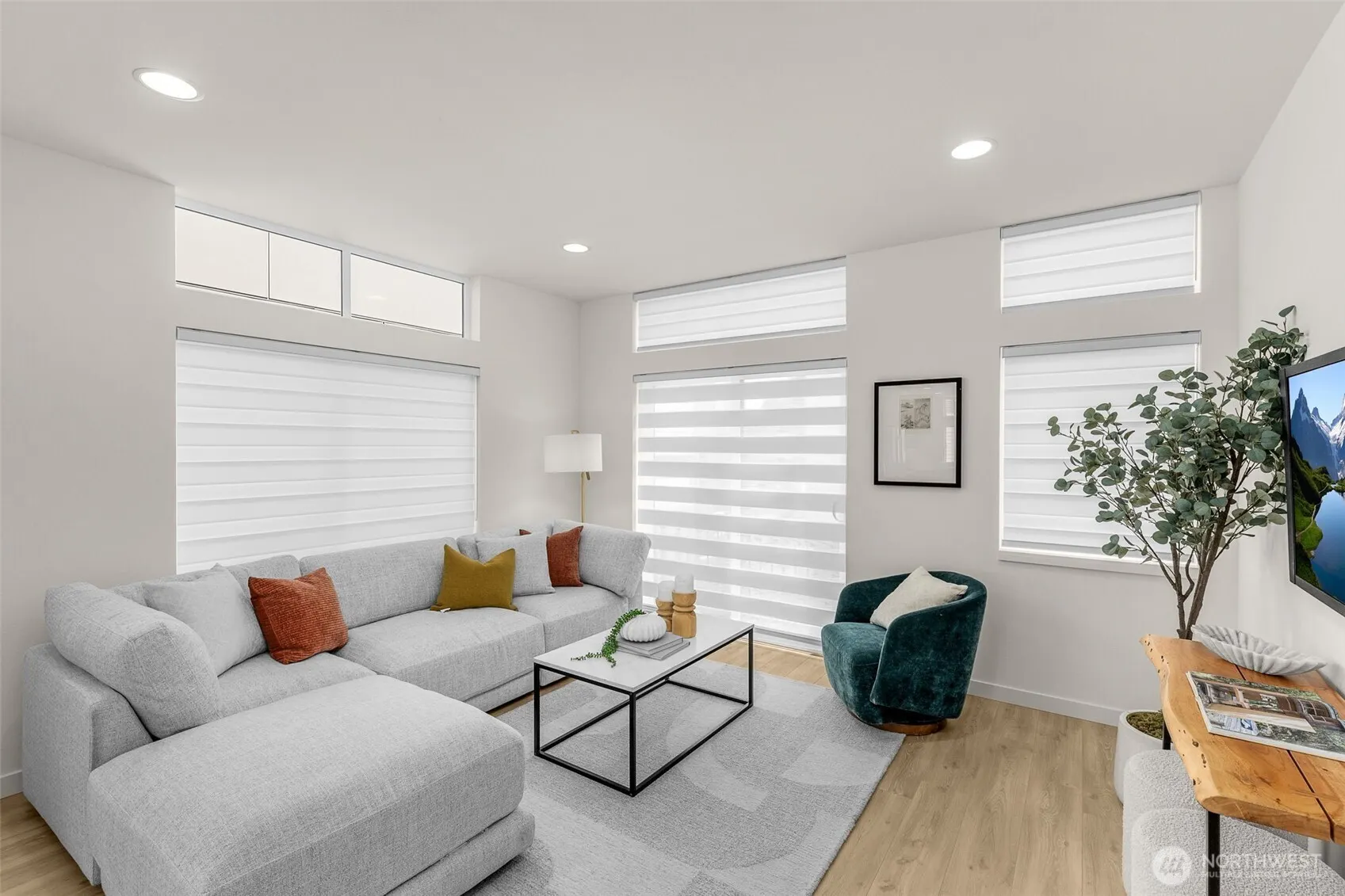 8337 D 12th Avenue NW, Seattle, WA 98117