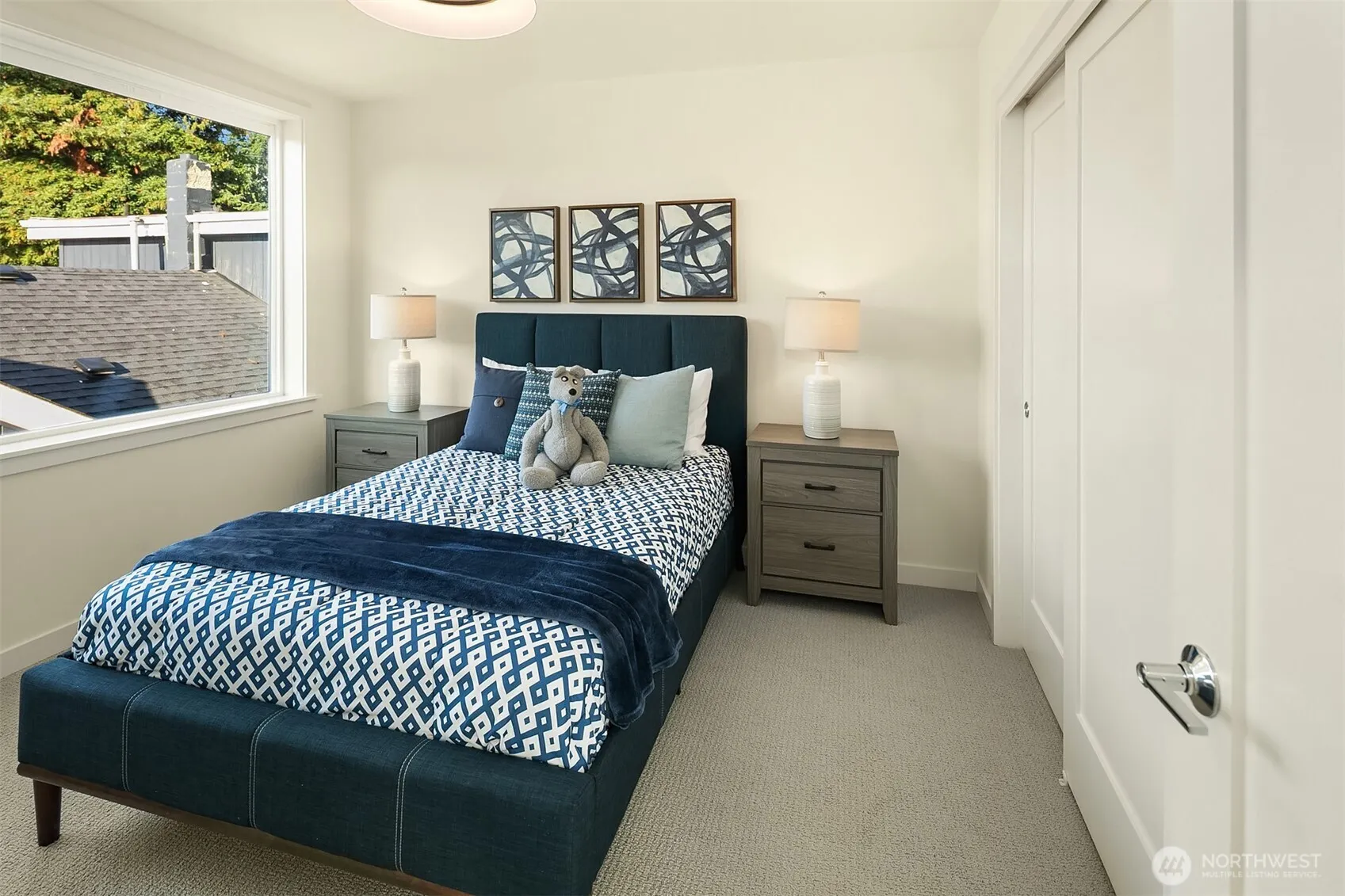 3010 32nd Avenue W, Seattle, WA 98119