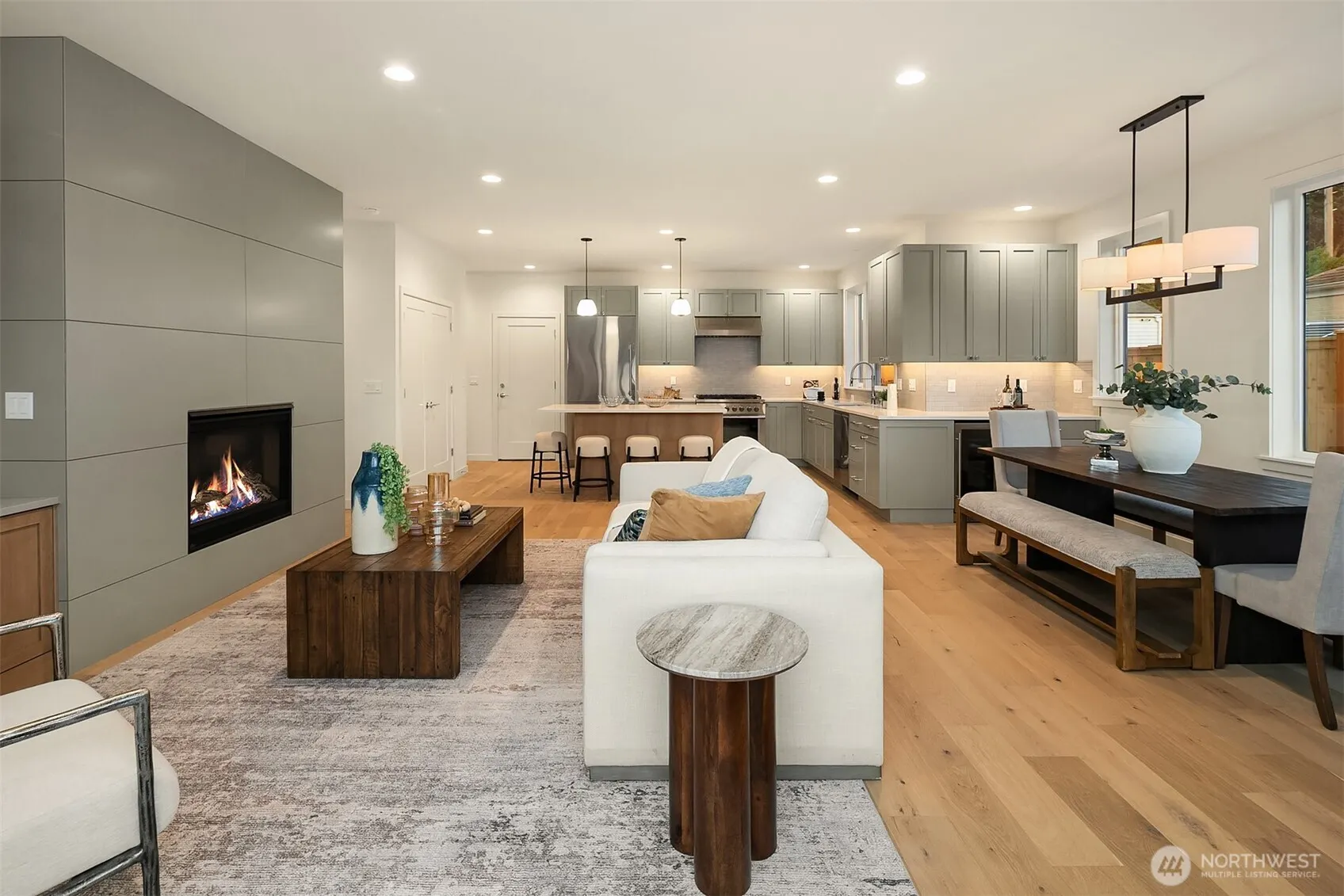 3010 32nd Avenue W, Seattle, WA 98119