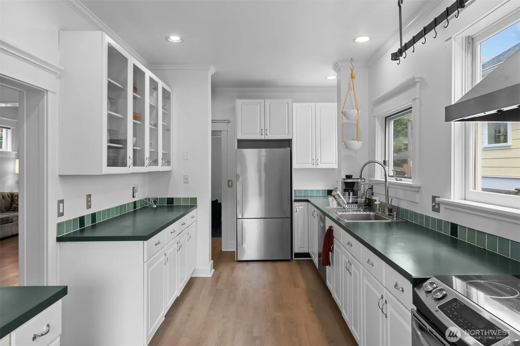 2517 NW 67th Street , Seattle, WA 98117