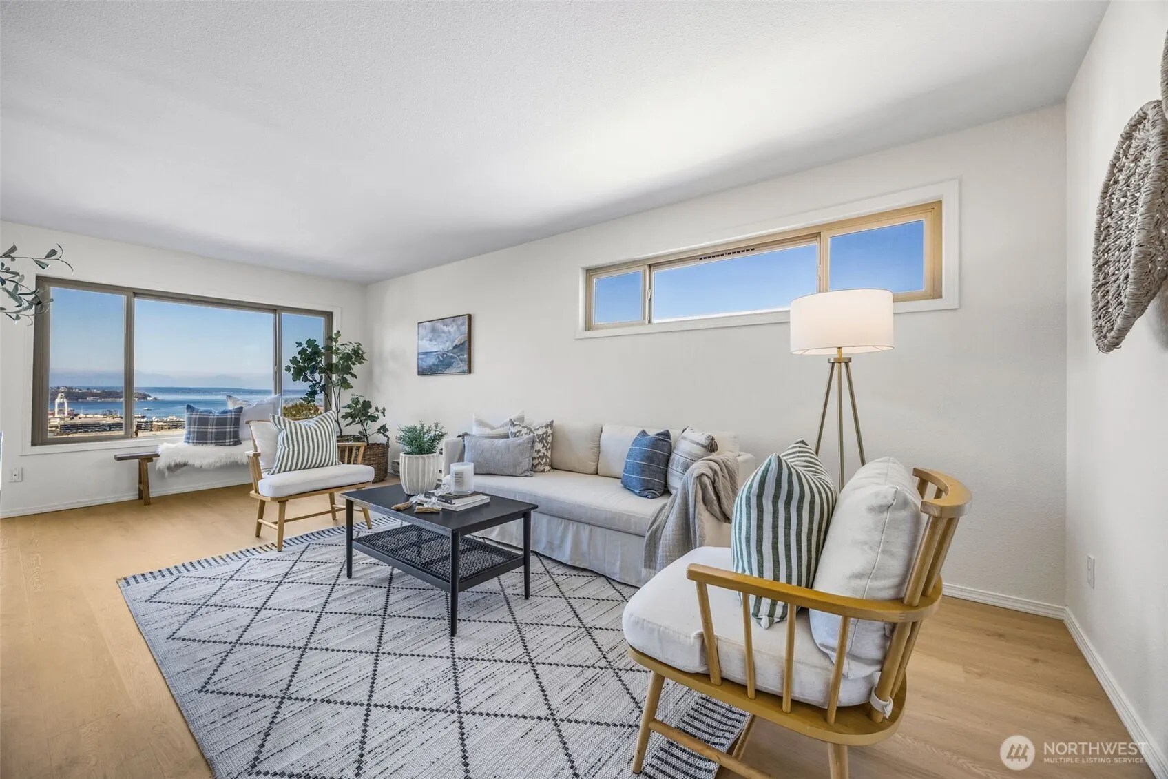 1723 13th Avenue S #404, Seattle, WA 98144