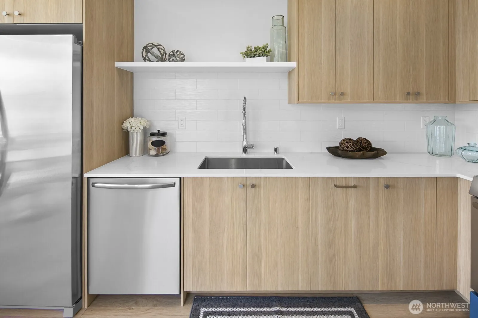8833 B Wallingford Avenue N, Seattle, WA 98103