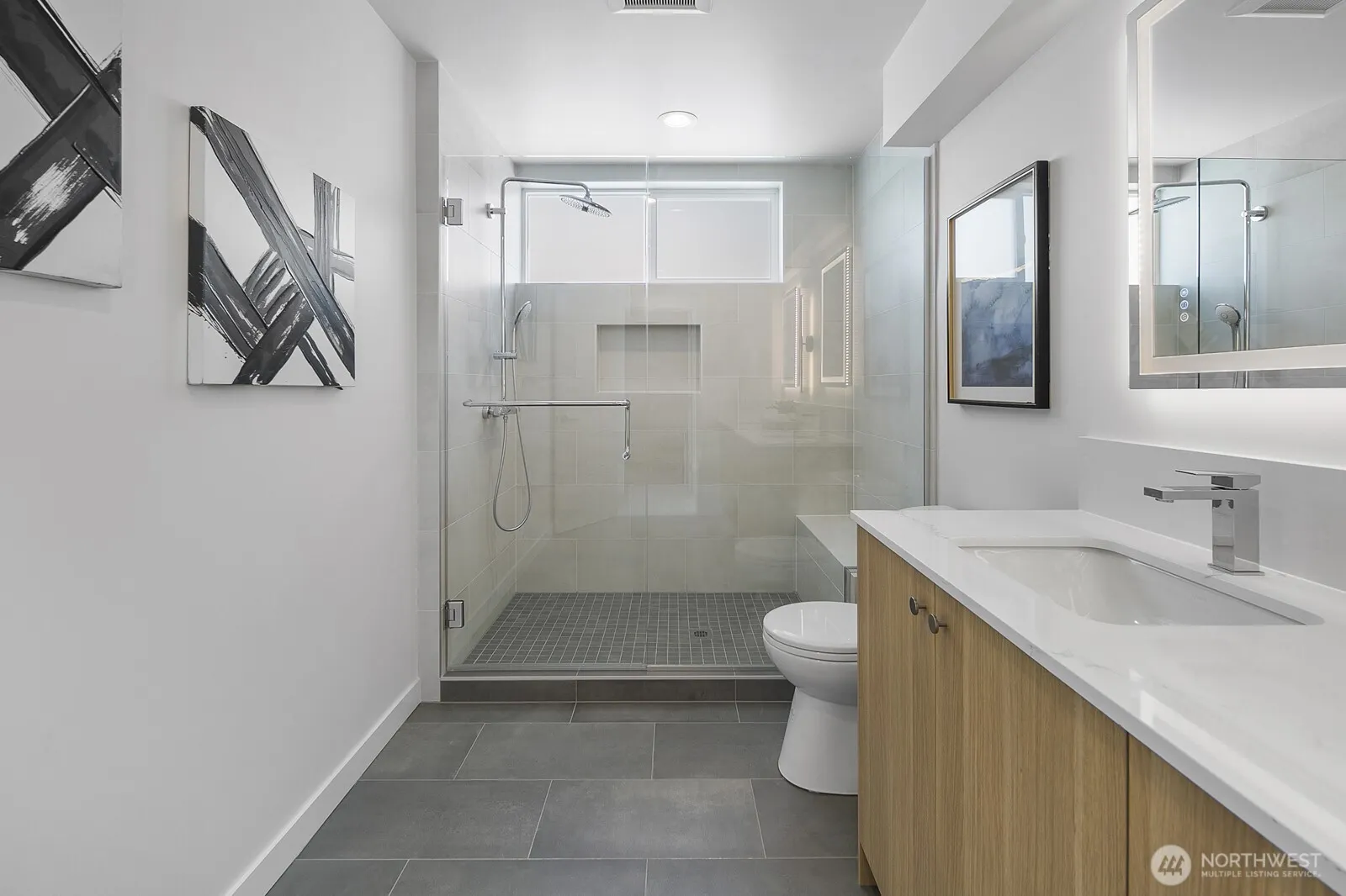 8833 B Wallingford Avenue N, Seattle, WA 98103