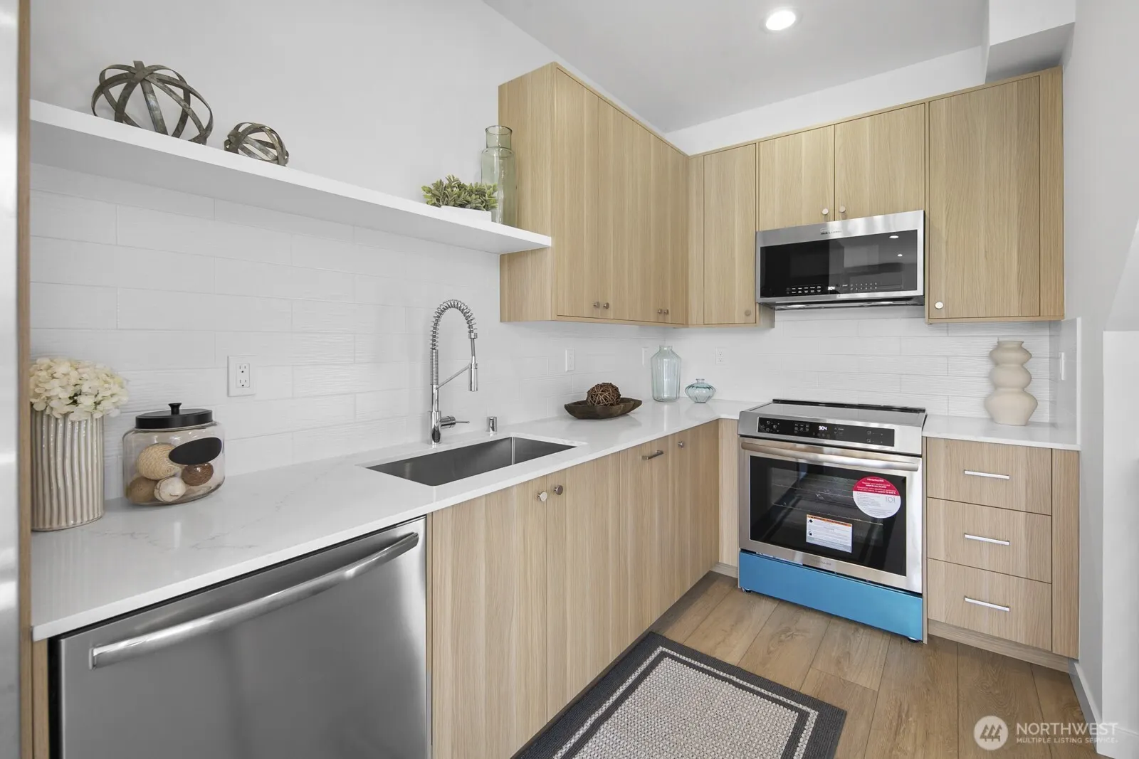 8833 B Wallingford Avenue N, Seattle, WA 98103