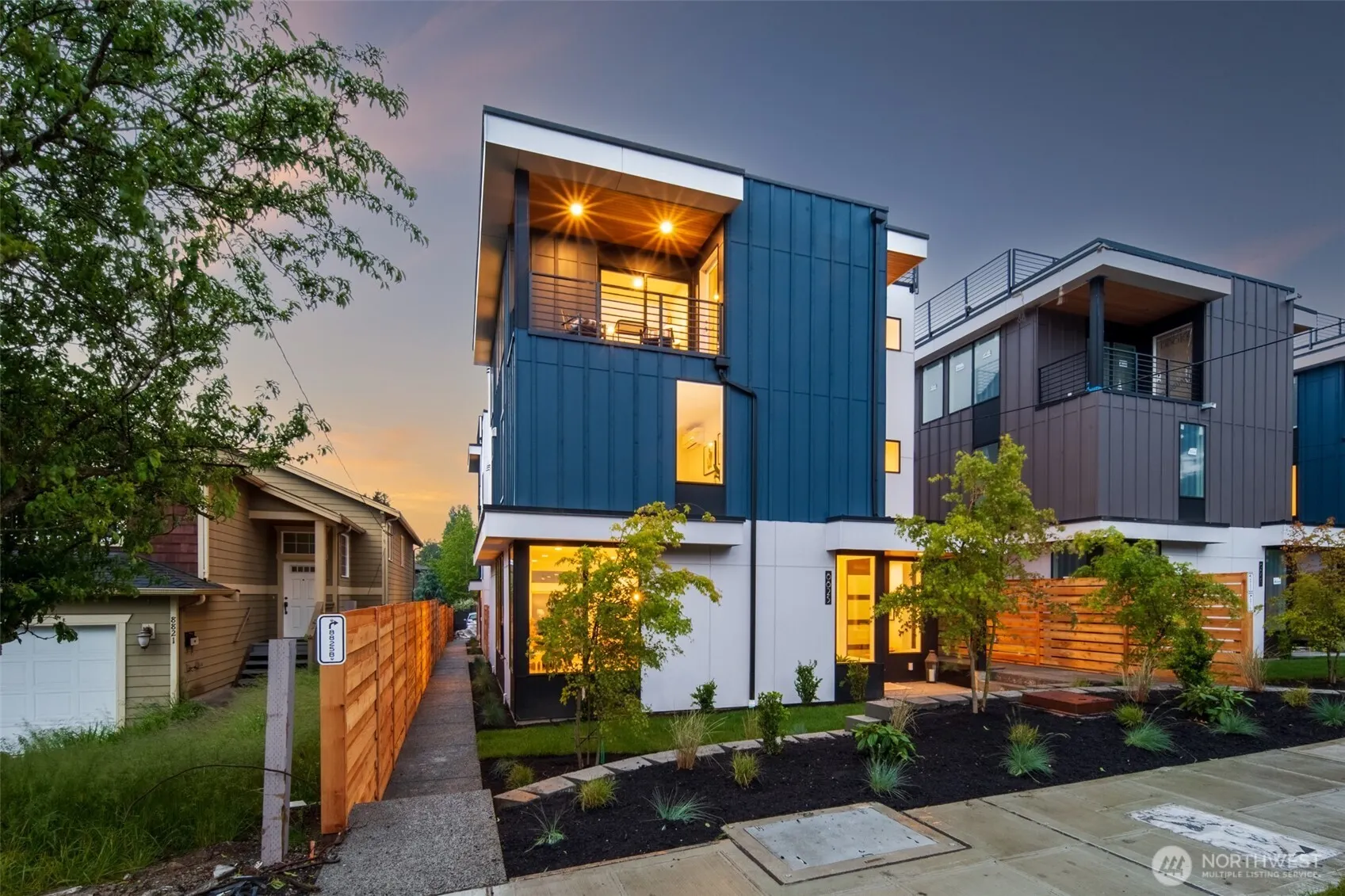 8833 B Wallingford Avenue N, Seattle, WA 98103