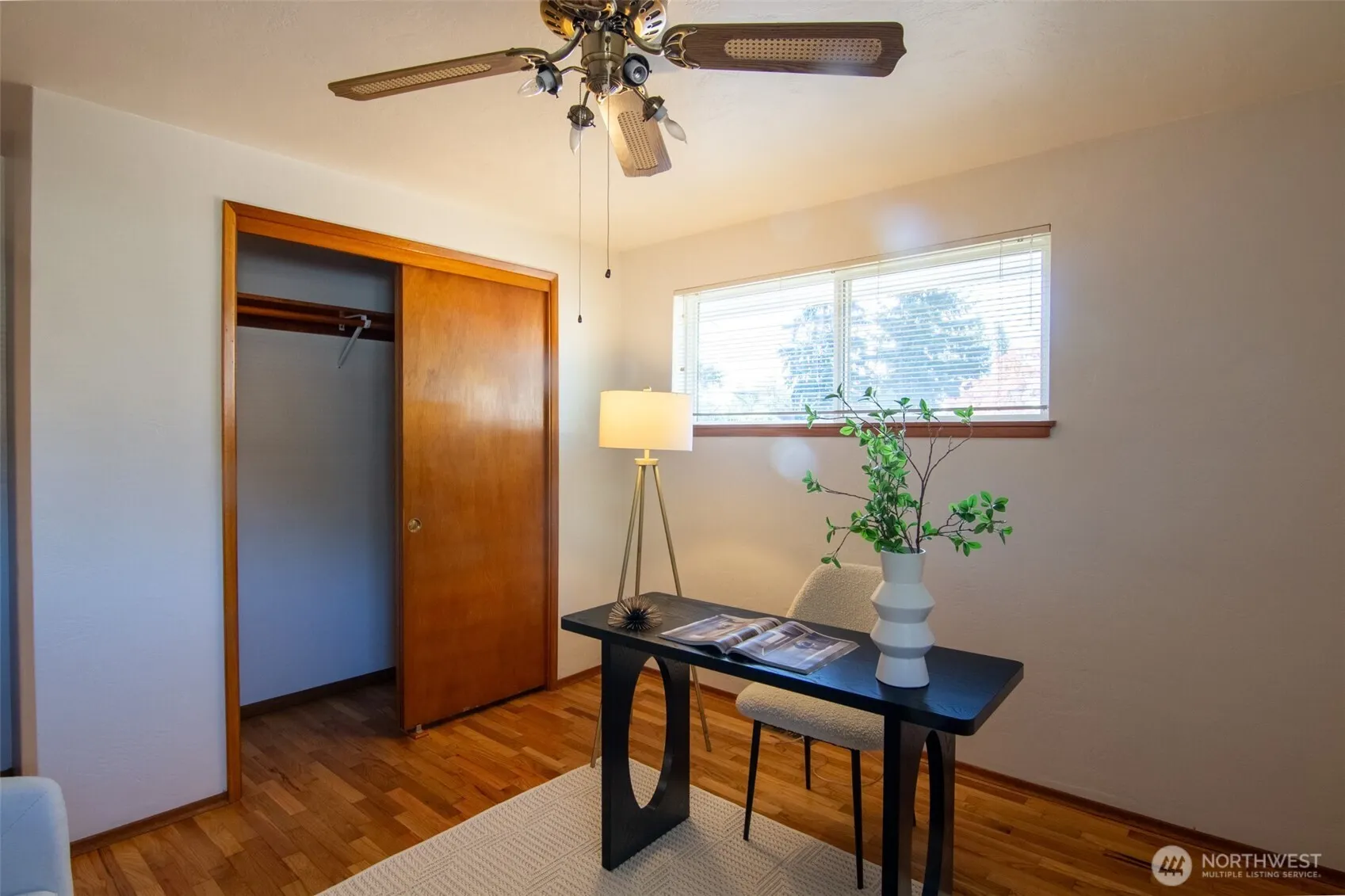 2508 SW Chicago Court , Seattle, WA 98106