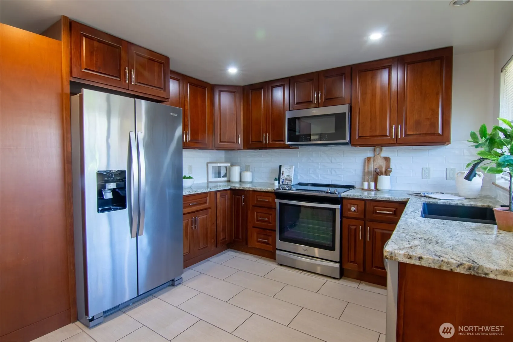 2508 SW Chicago Court , Seattle, WA 98106