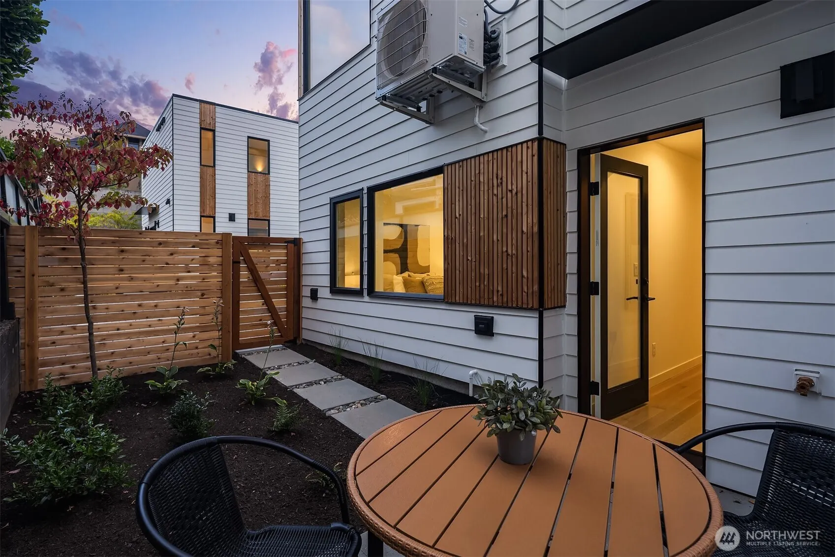 2214 Broadway E #B, Seattle, WA 98102