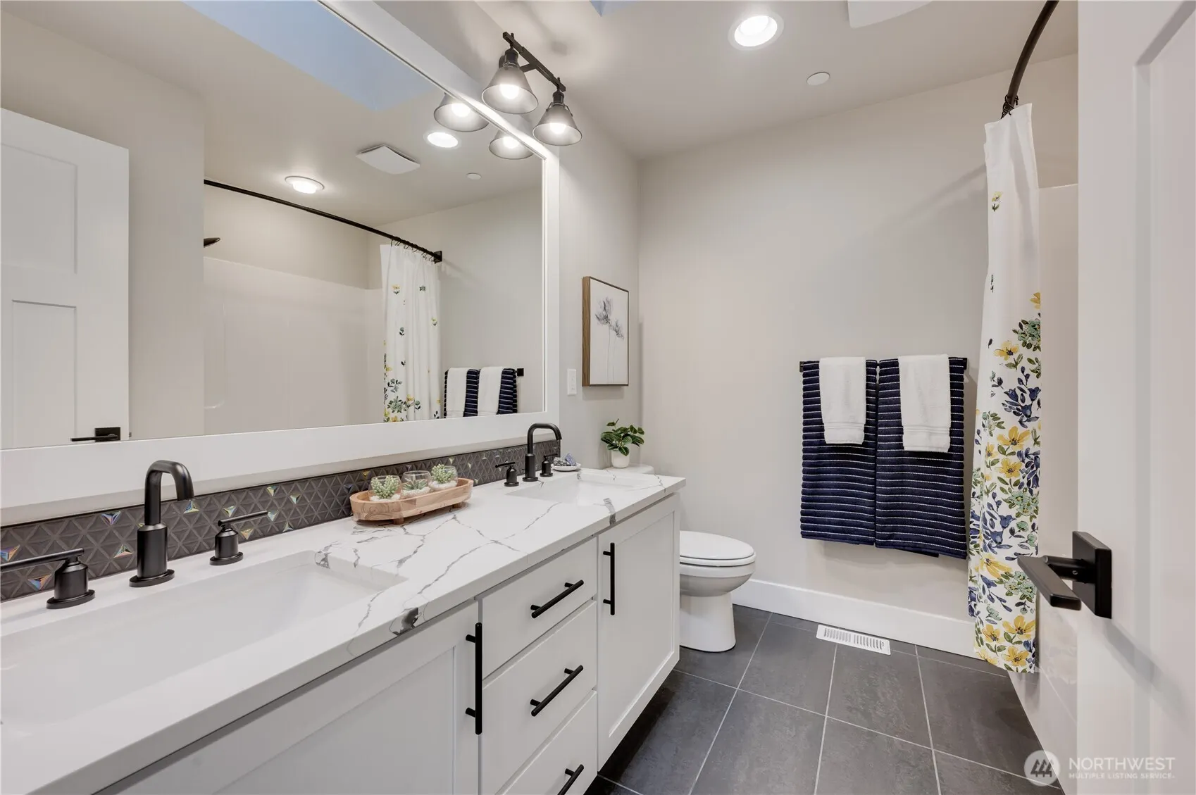 20411 125th Avenue NE #SM 20, Bothell, WA 98011
