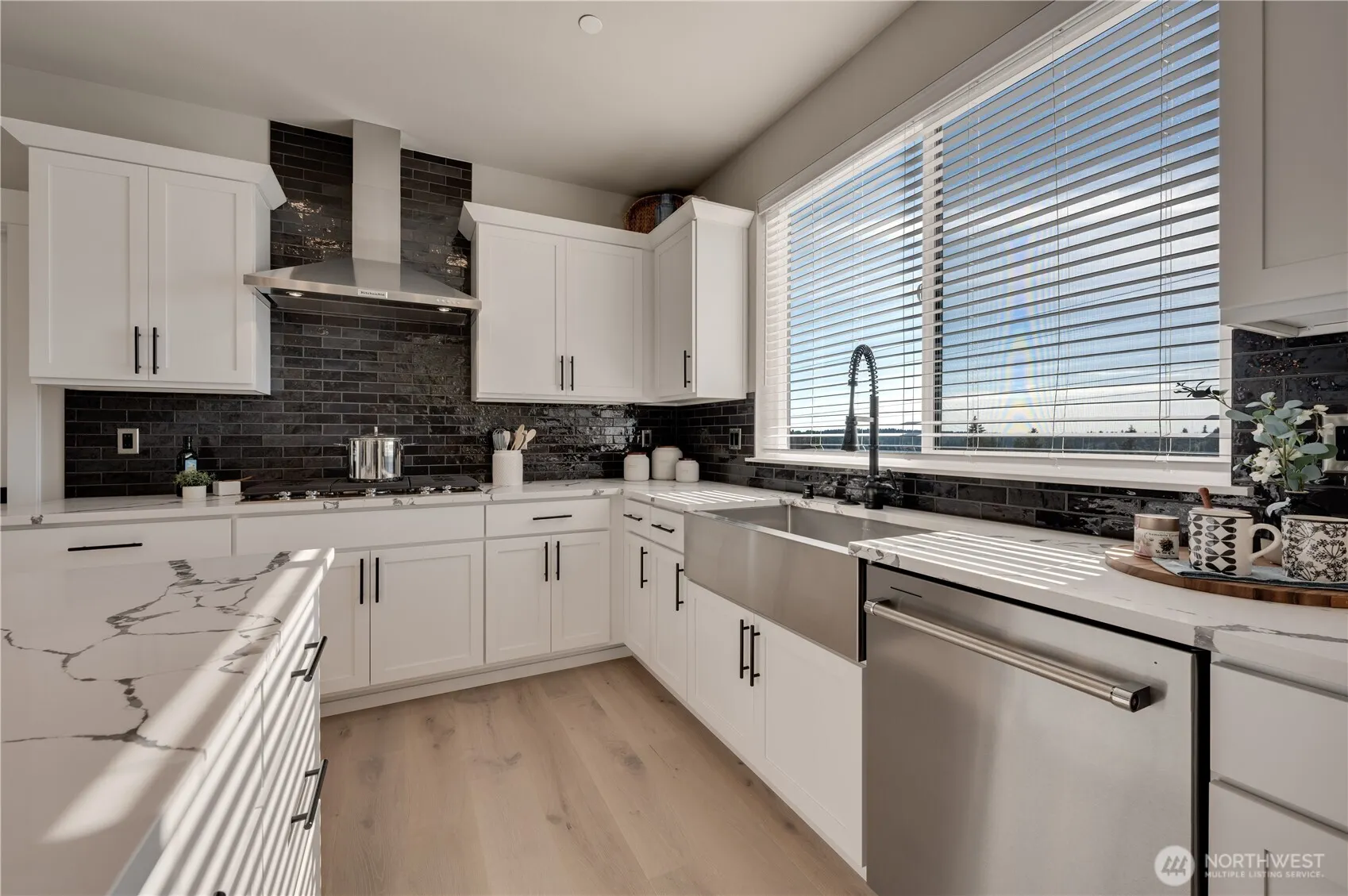 20411 125th Avenue NE #SM 20, Bothell, WA 98011